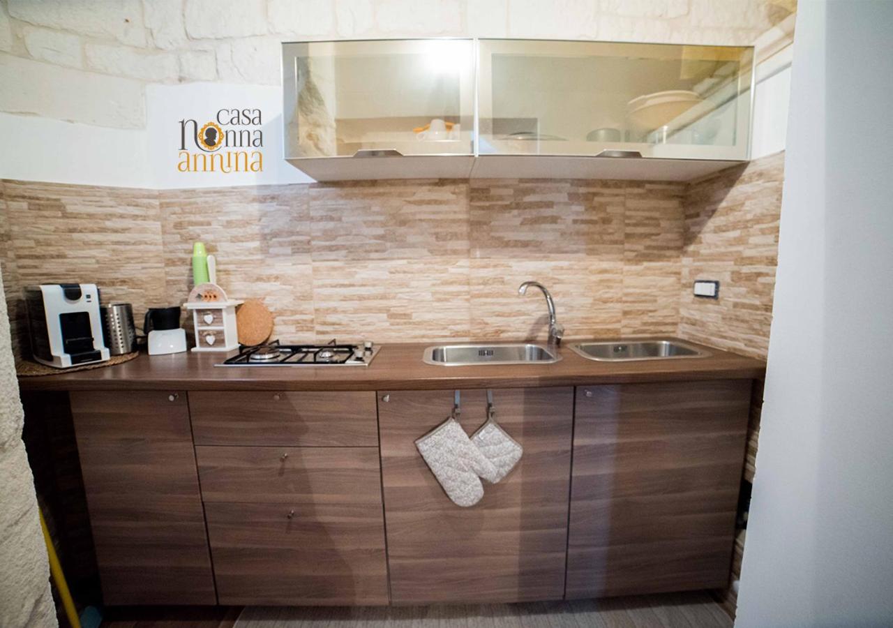 One-Bedroom House - Photo 13