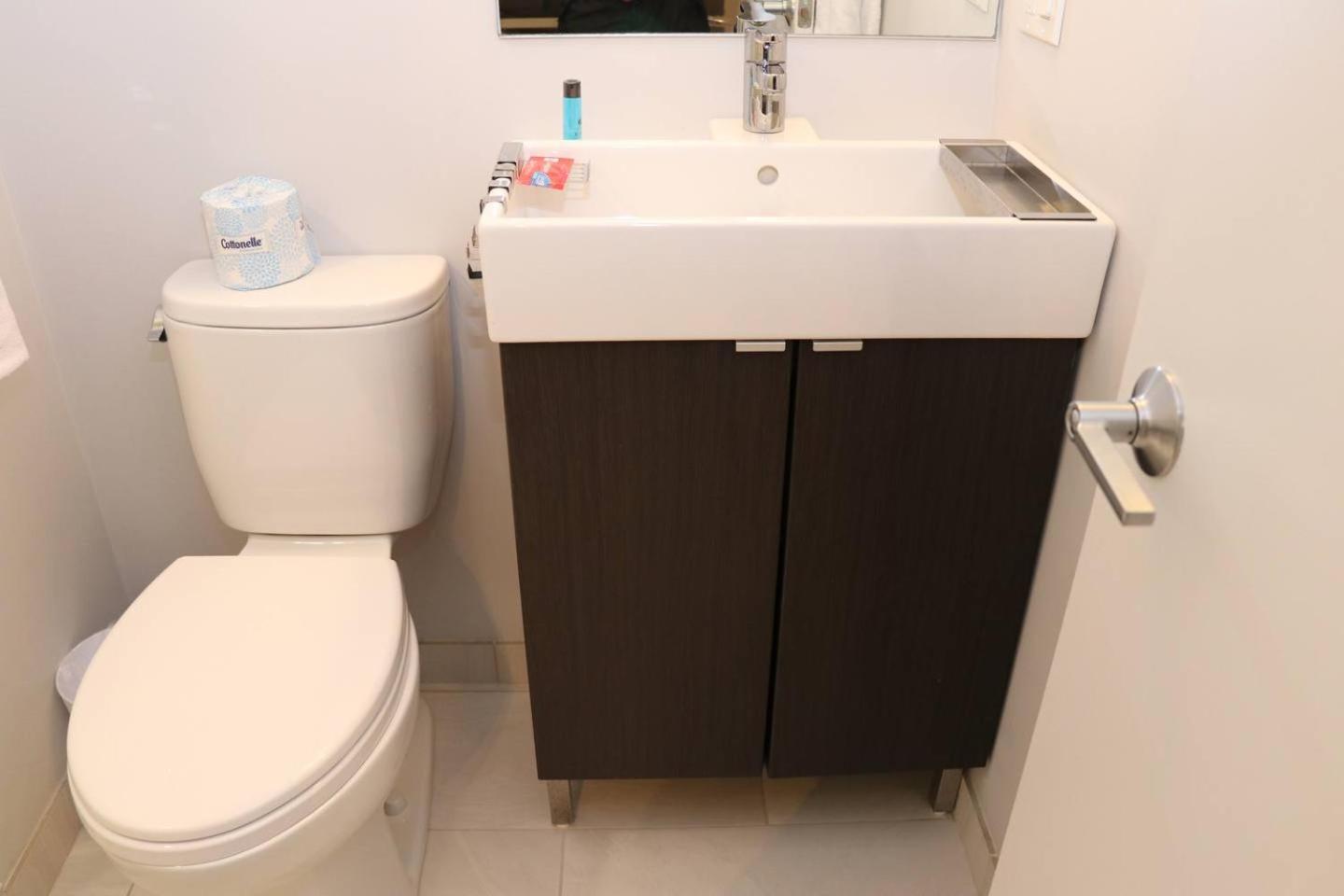 One-Bedroom Apartment - Photo 14