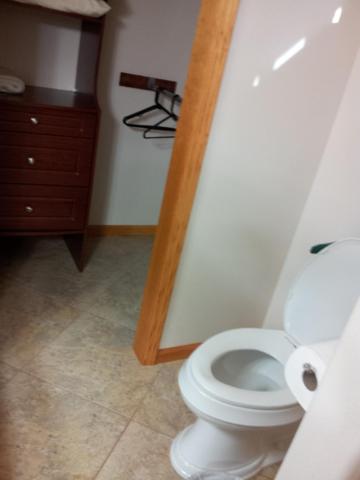 King Suite - Non-Smoking photo 2