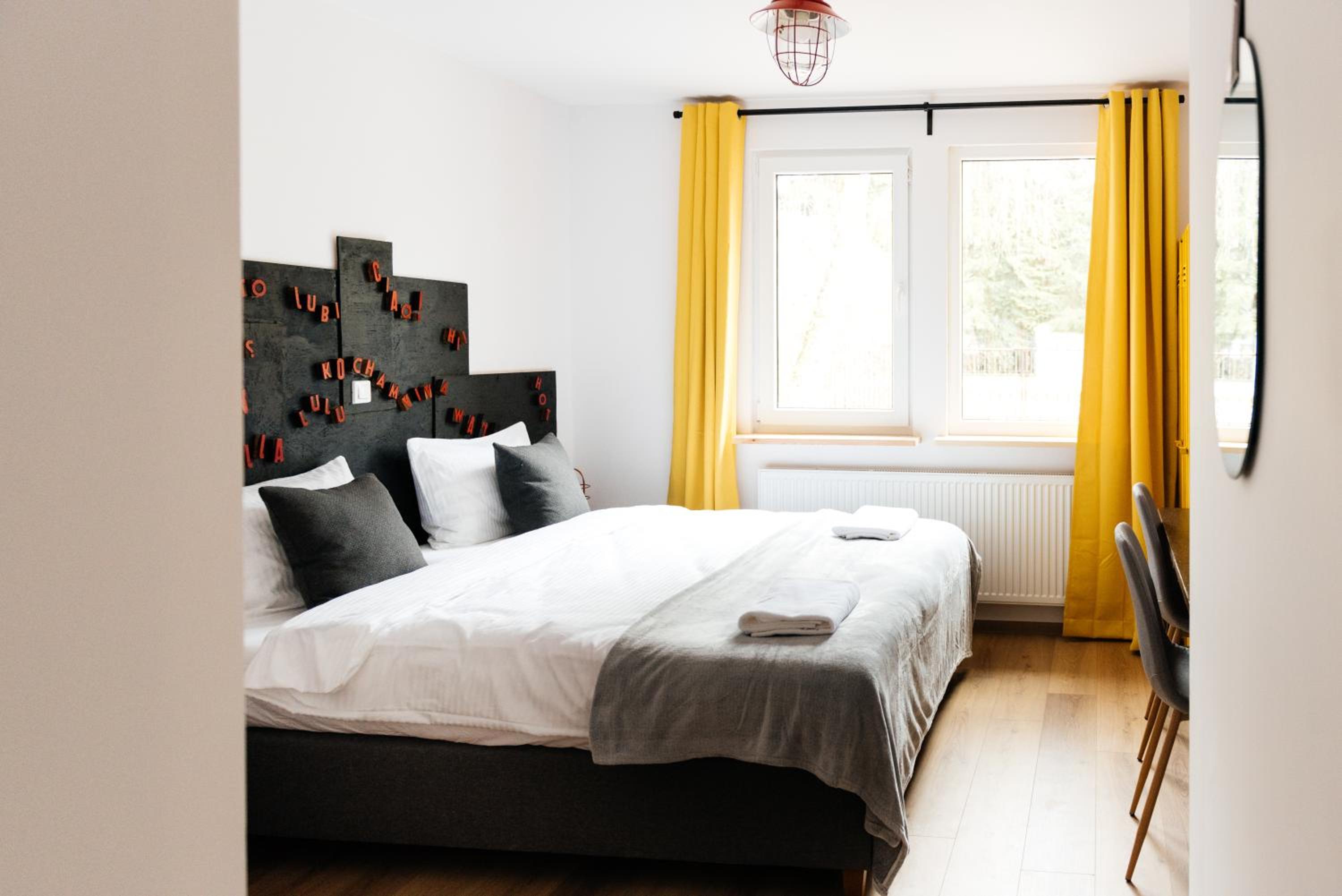 Double Room with Private Bathroom - Photo 2