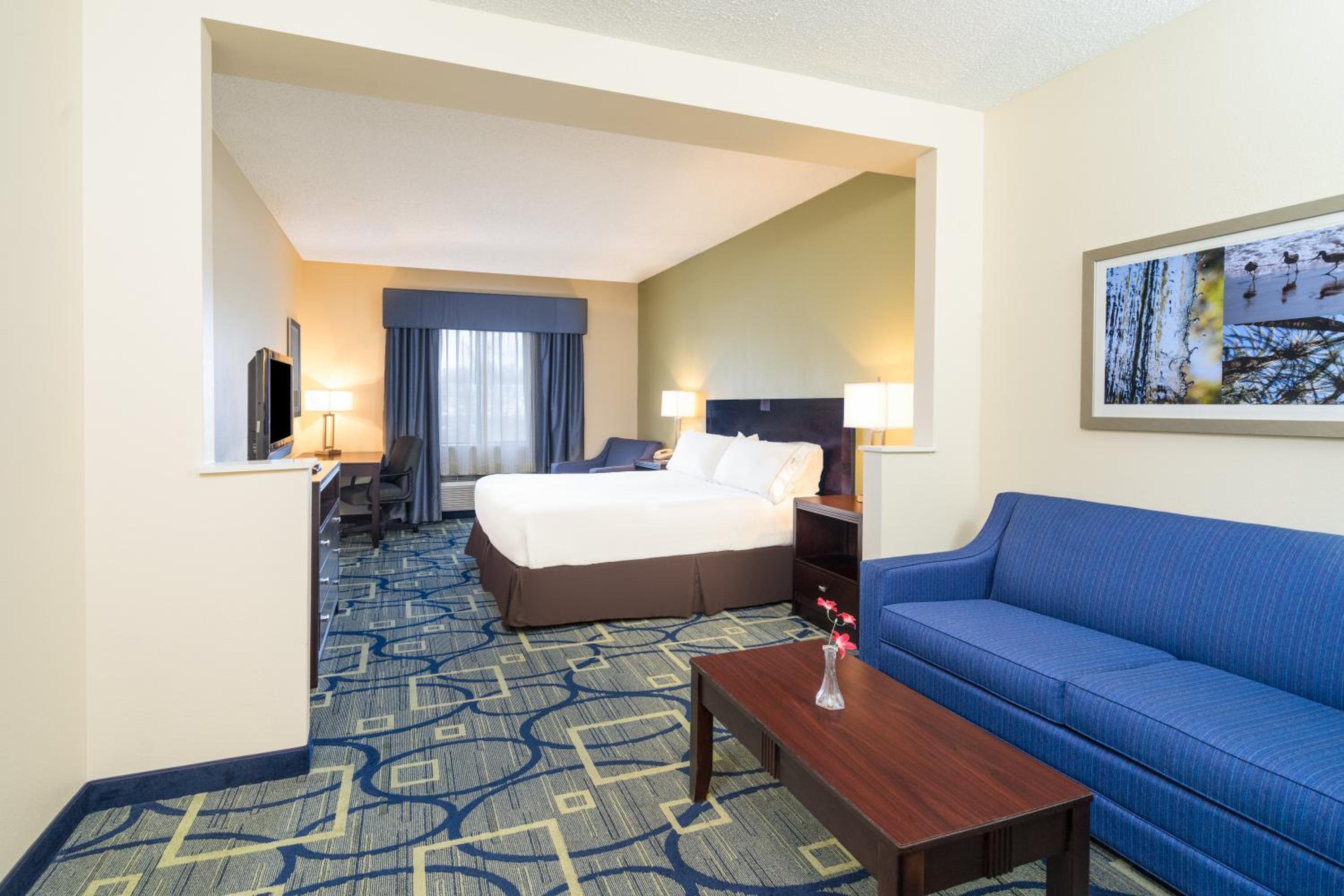 Standard King Room with Sofa Bed