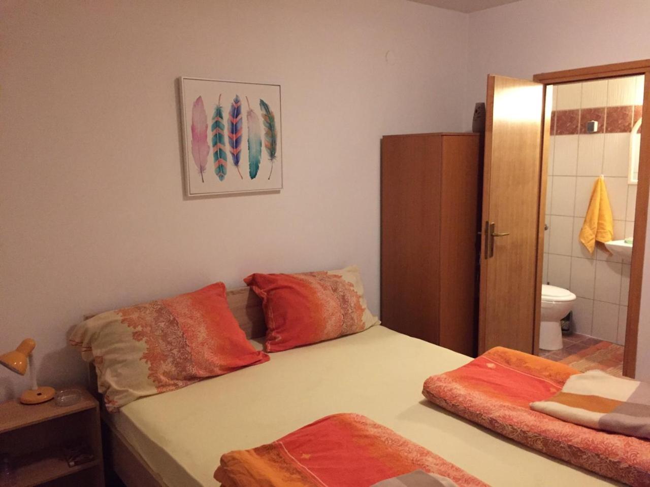 Double Room - Photo 2