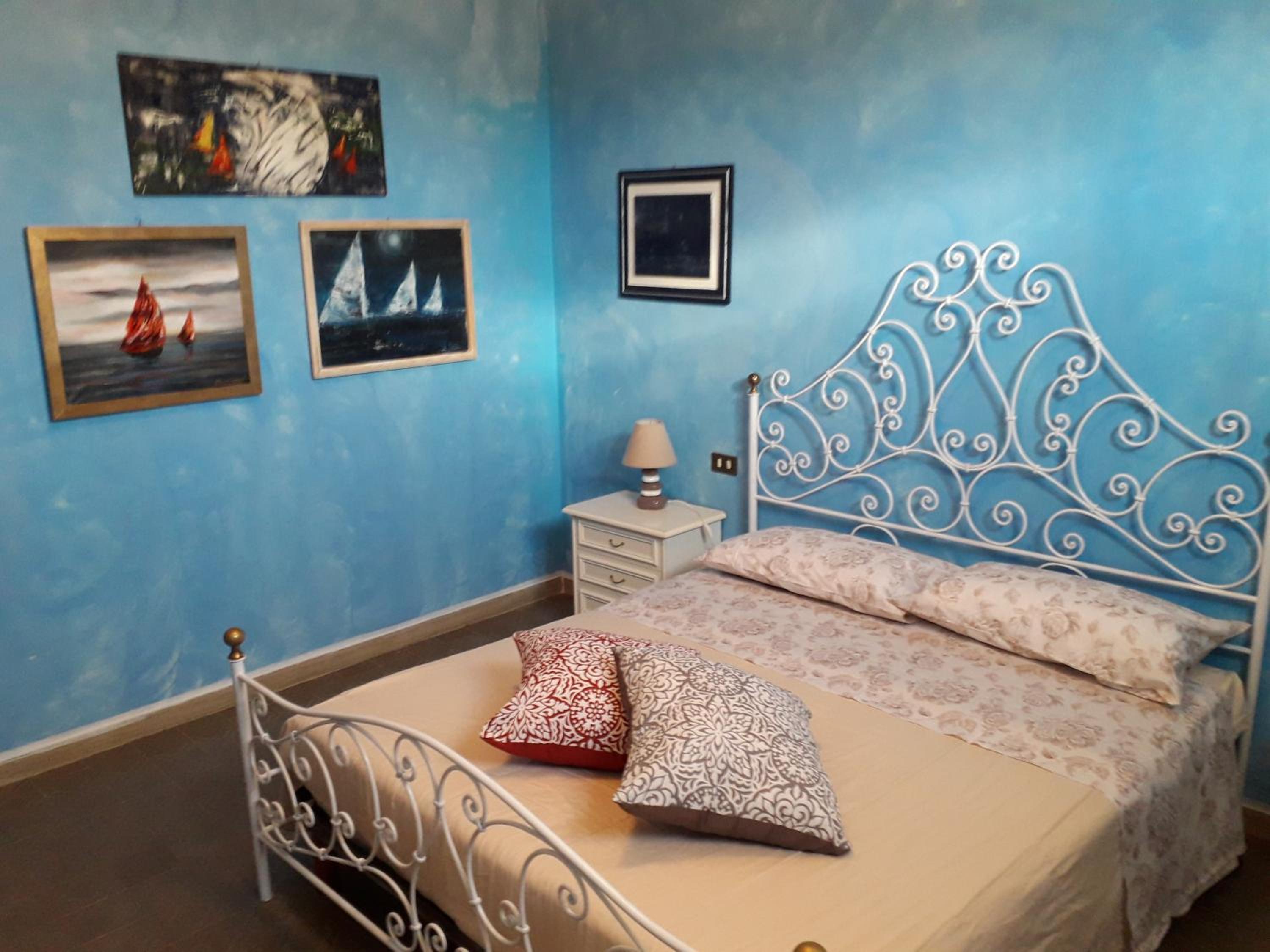 Budget Double Room photo 3