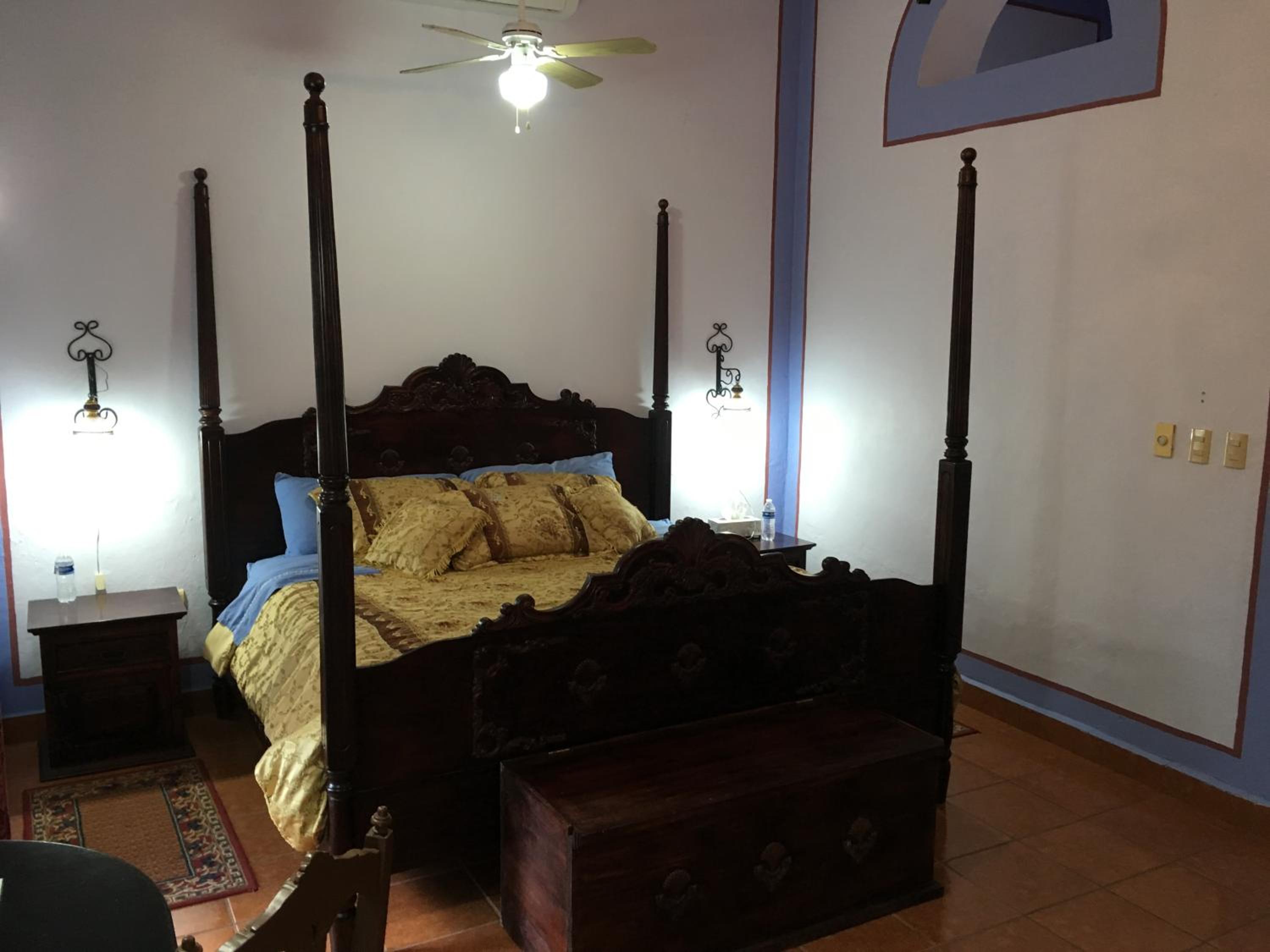 King Suite with Spa Bath photo 1