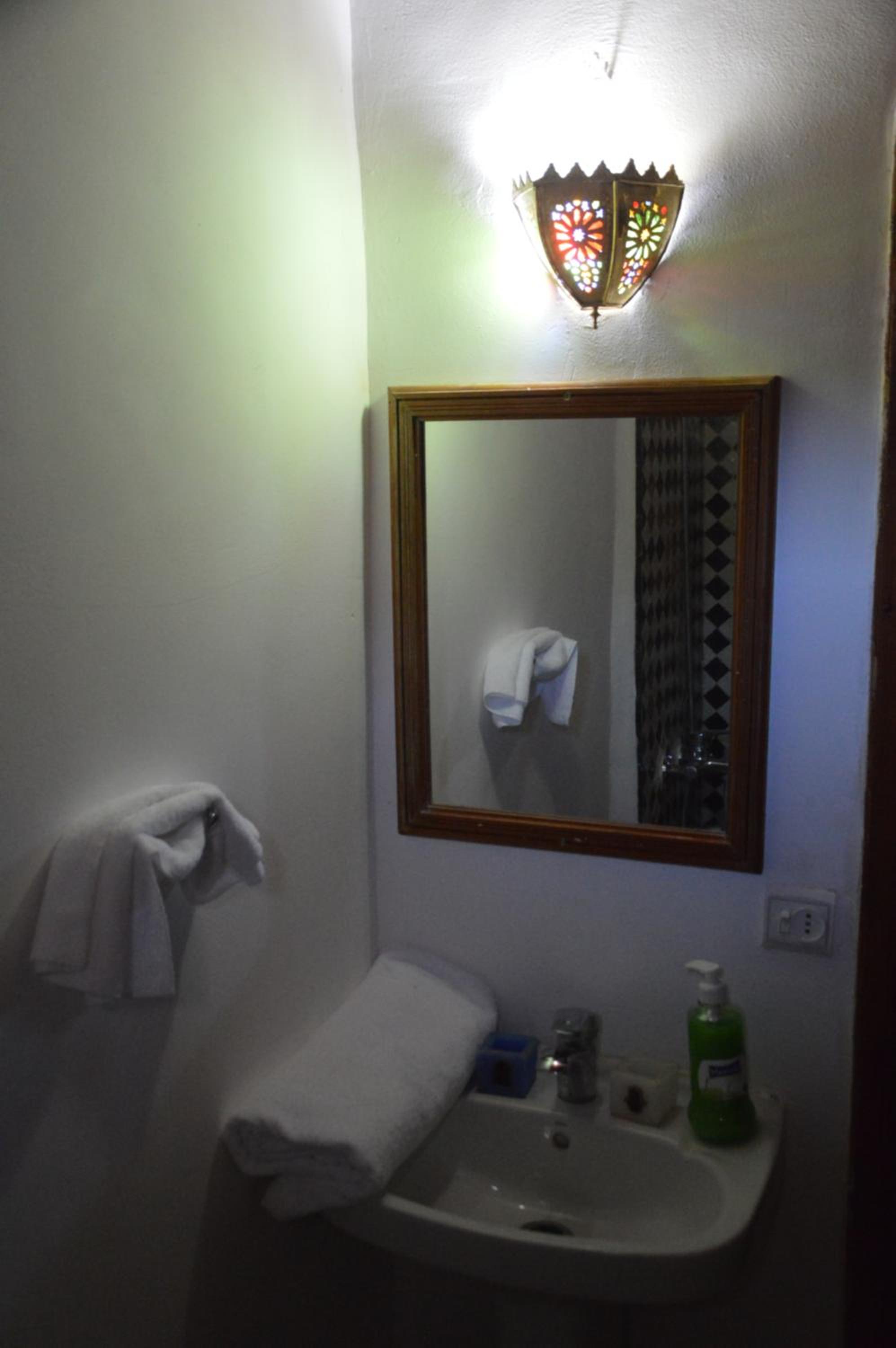 Standard Double Room - Photo 2