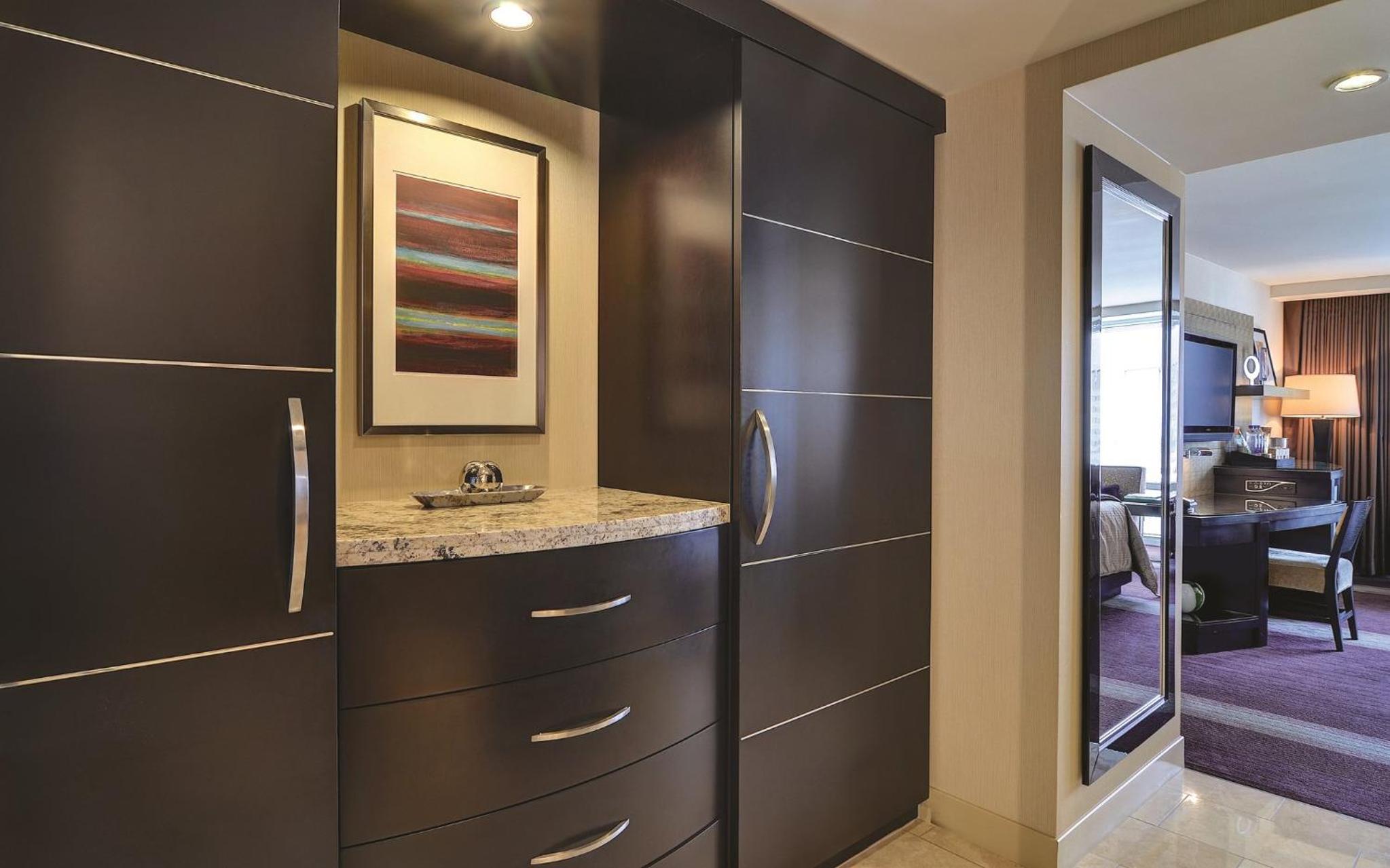 Deluxe Accessible Room
