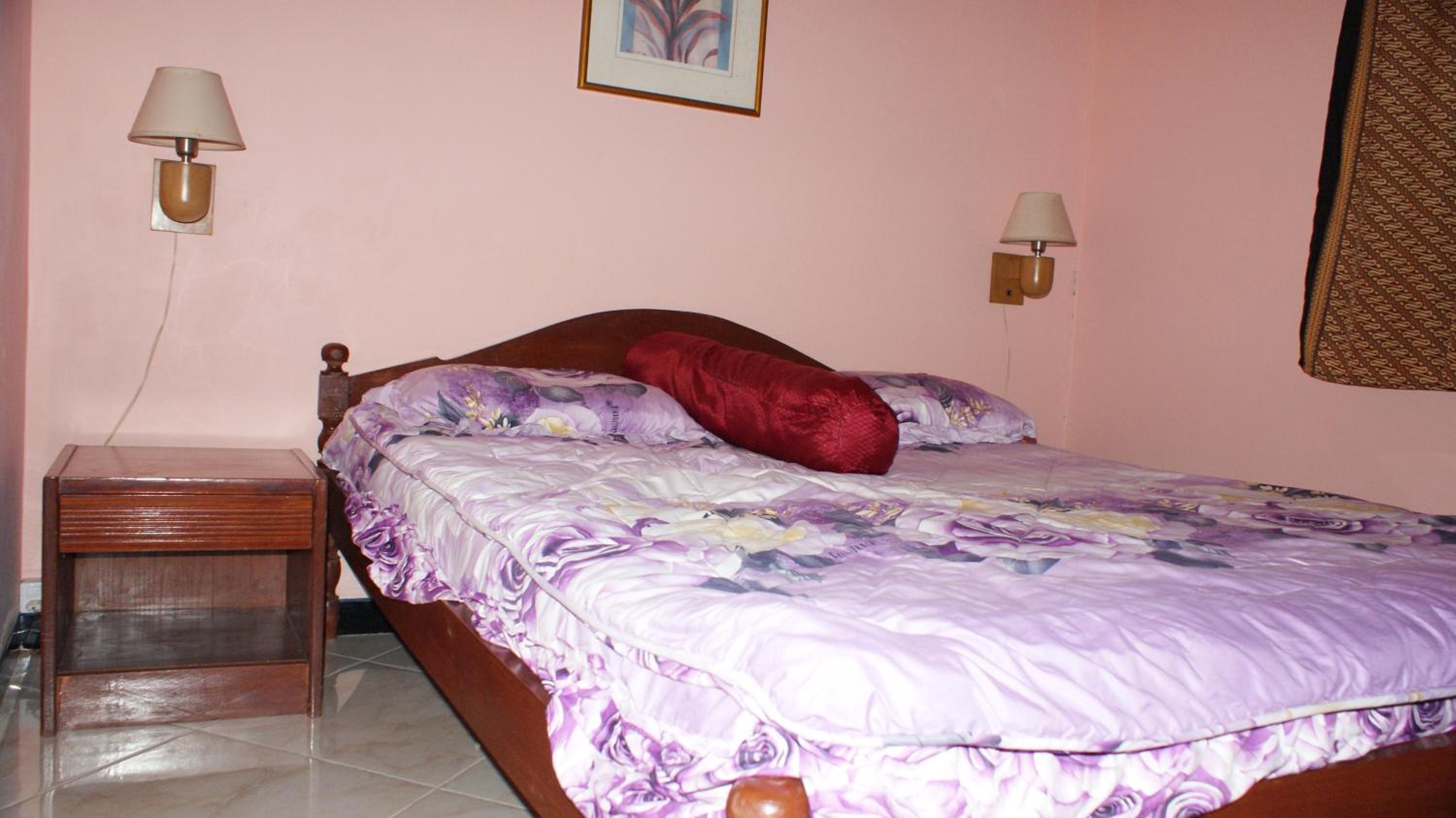Double Room with Shared Bathroom photo 1