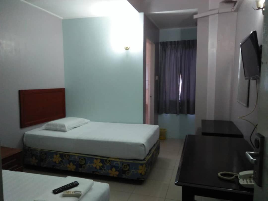 Deluxe Queen Room - Photo 4
