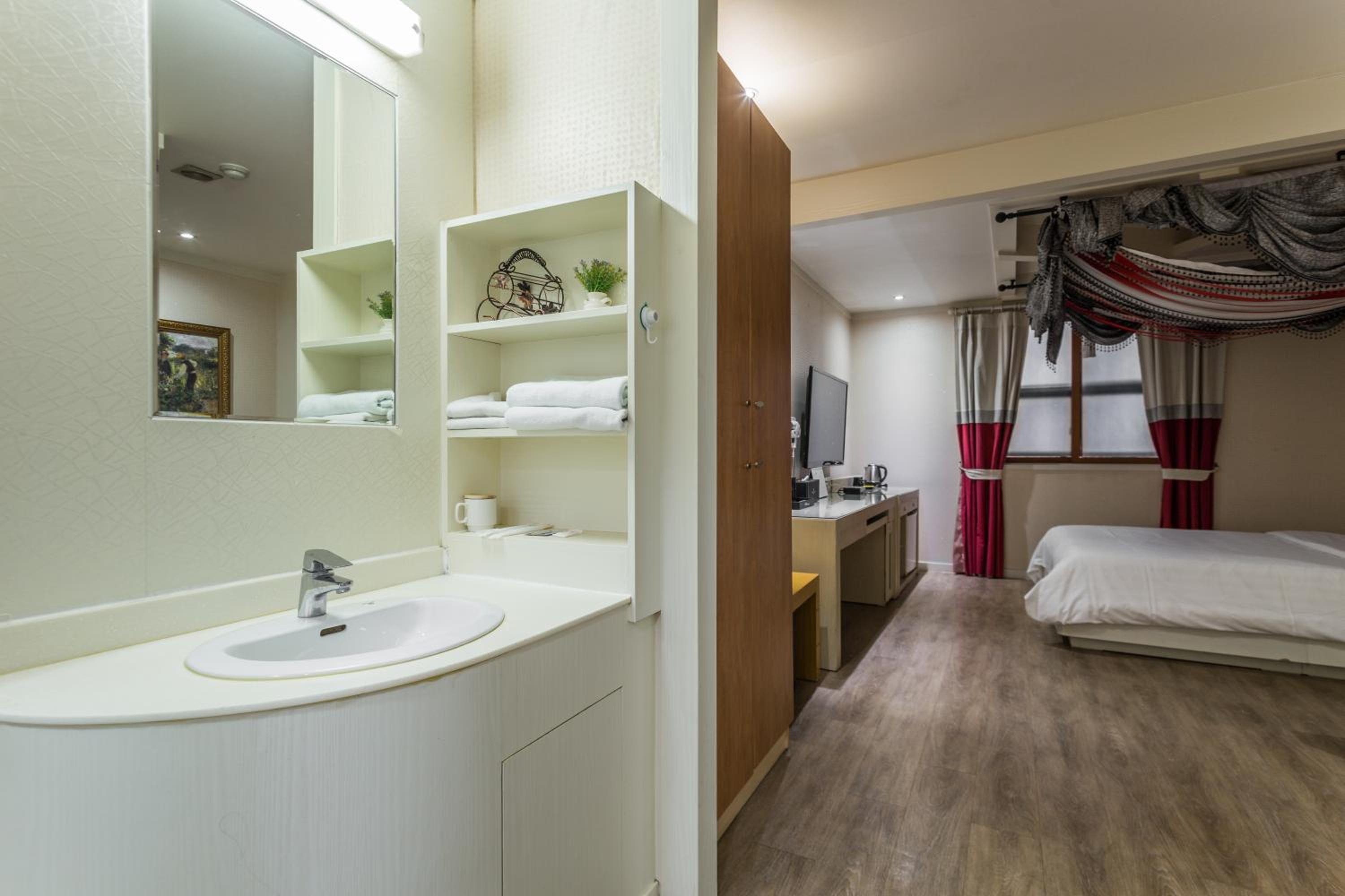 Deluxe Double Room - Photo 2