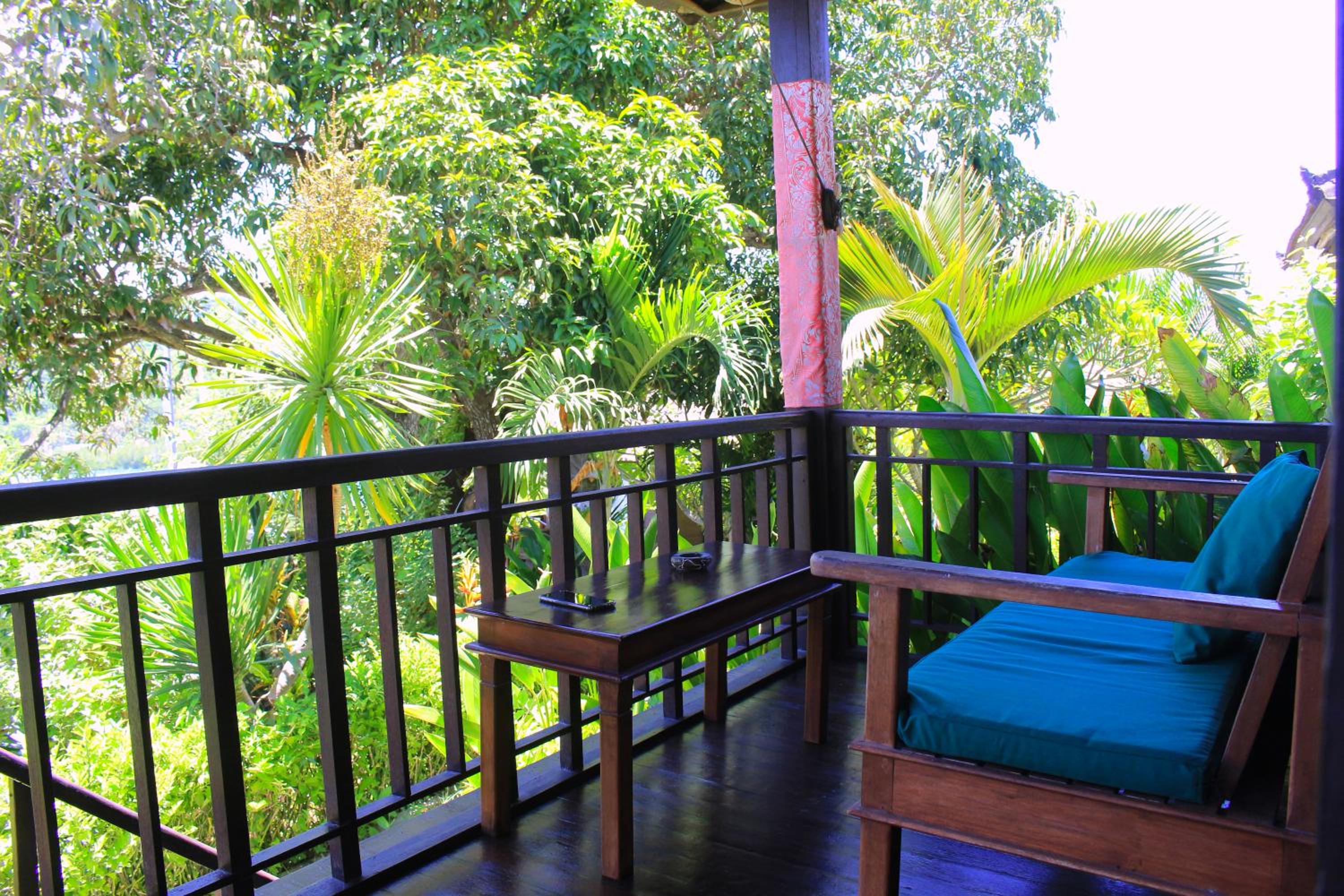 Bungalow with Garden View photo 3