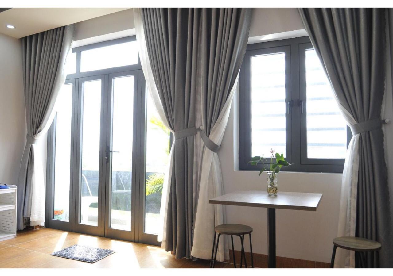 Family Room with Balcony photo 1