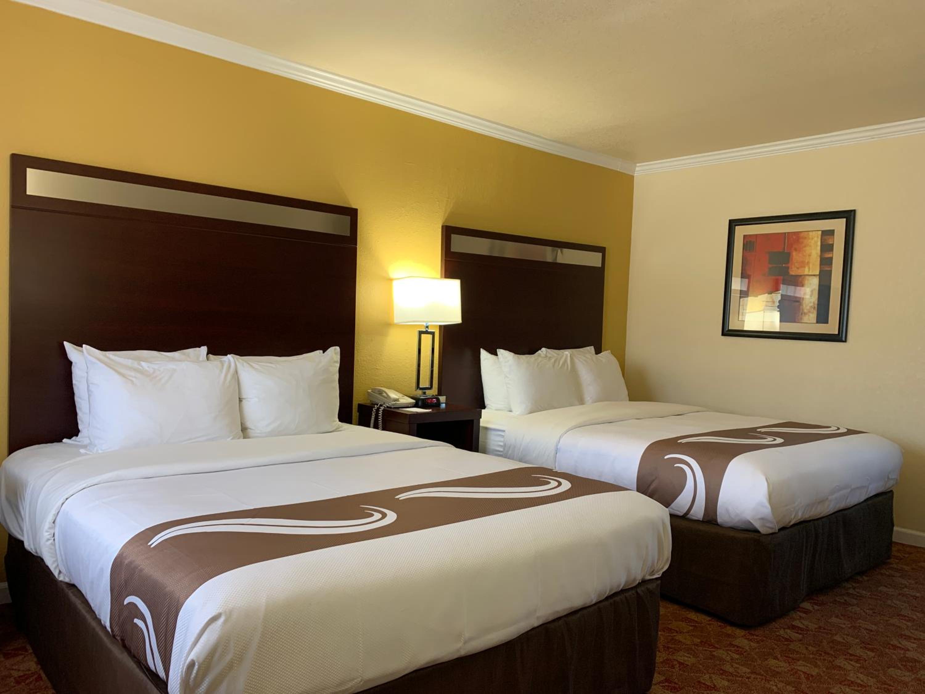 Queen Suite with Two Queen Beds - Non-Smoking - Photo 1