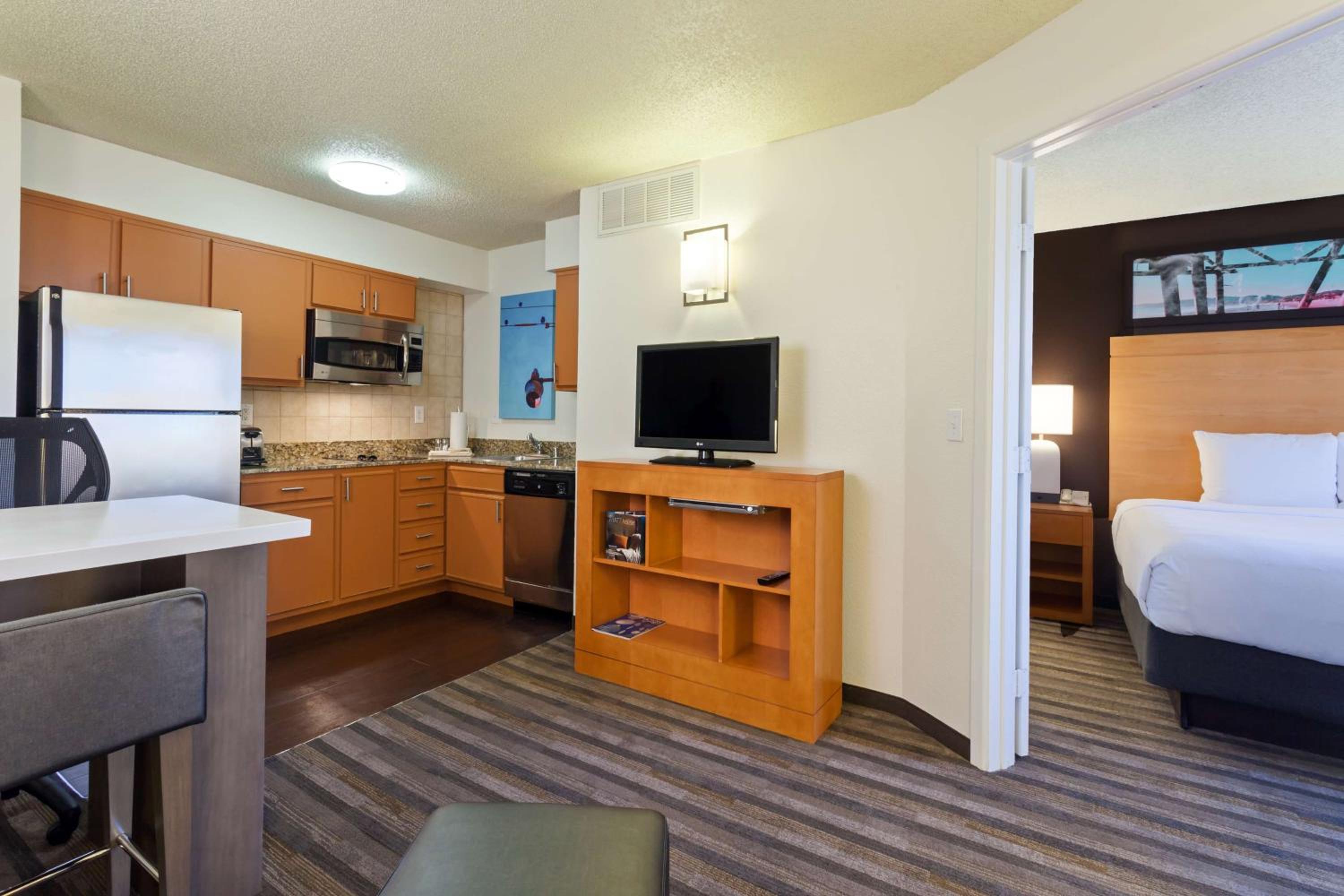 One-Bedroom King Suite - Photo 1