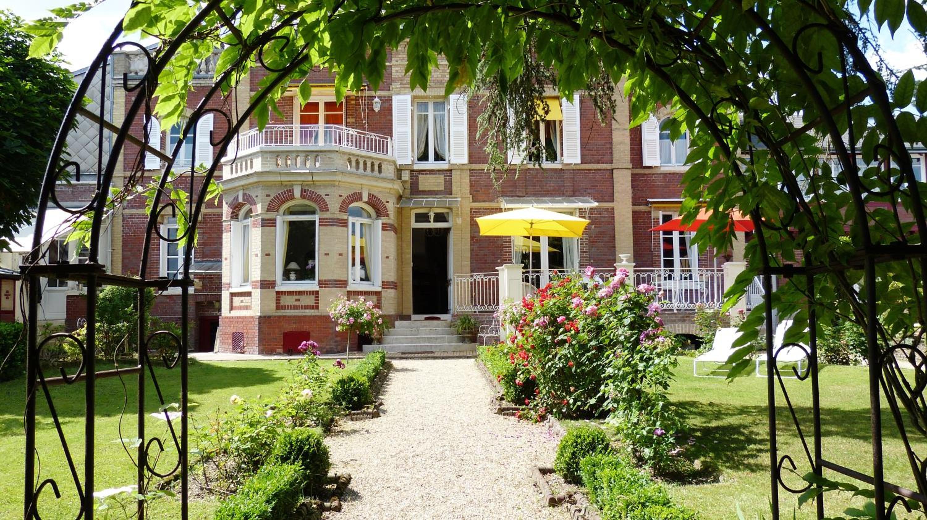 Double Room with Private Terrace