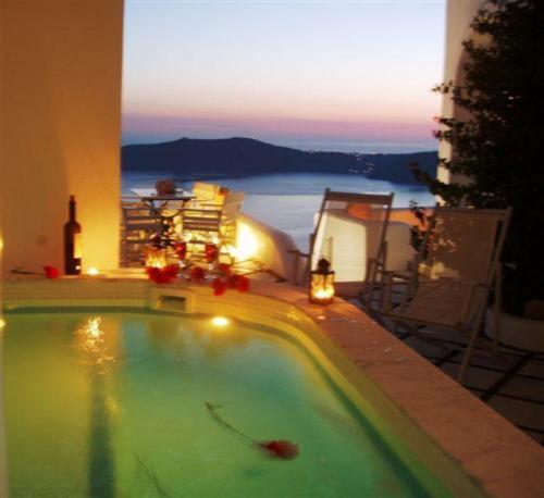 Suite with Outdoor Jacuzzi® (4 adults) and Caldera View photo 2