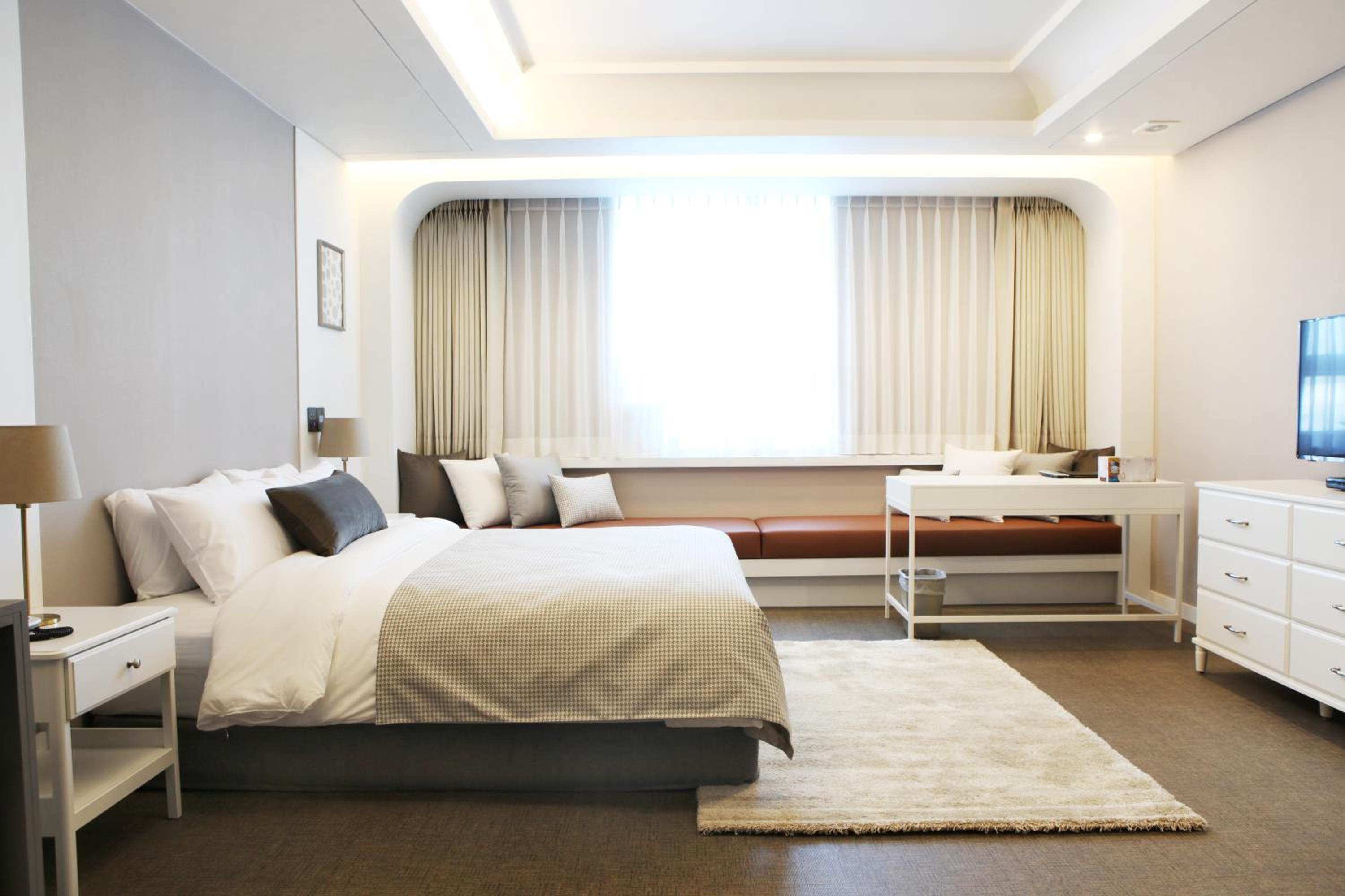 Standard Double Room - Photo 4