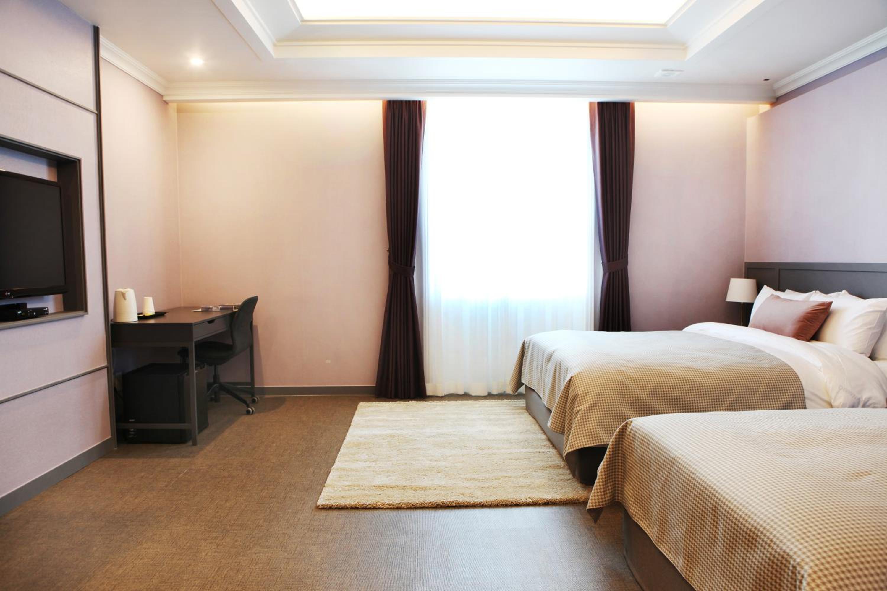 Standard Family Twin Room - Photo 3