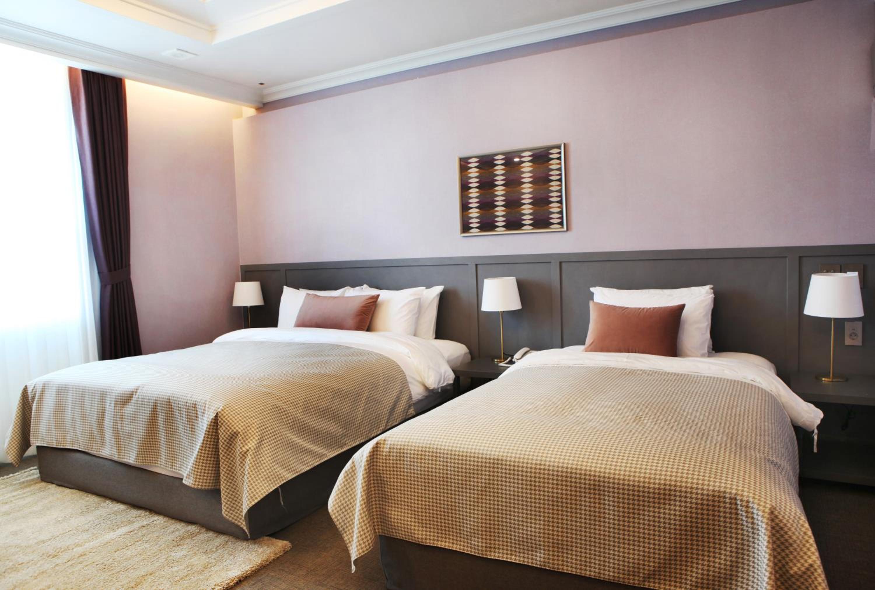 Standard Family Twin Room - Photo 4