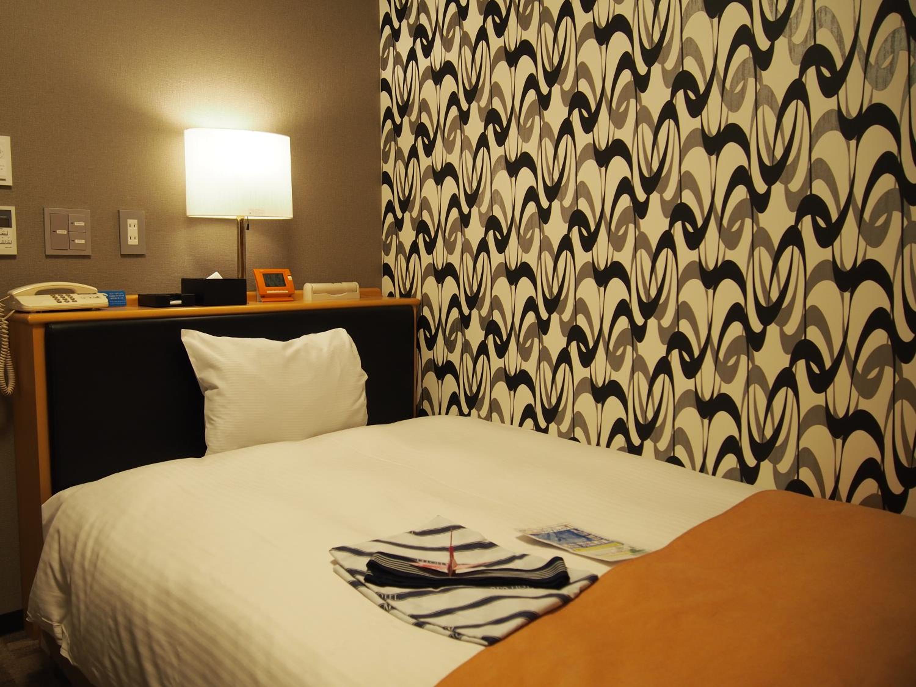 Standard Single Room - Room Only - Smoking