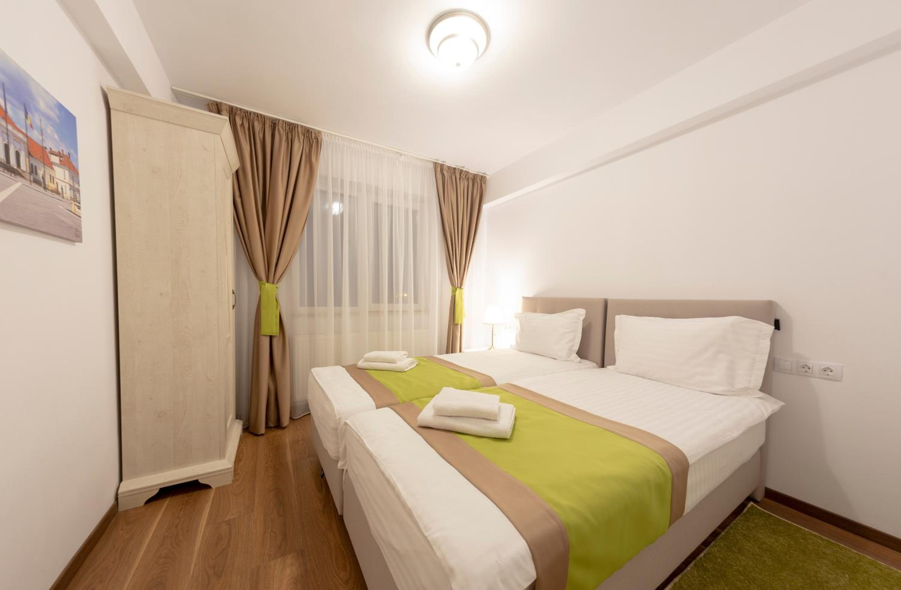 One-Bedroom Apartment
