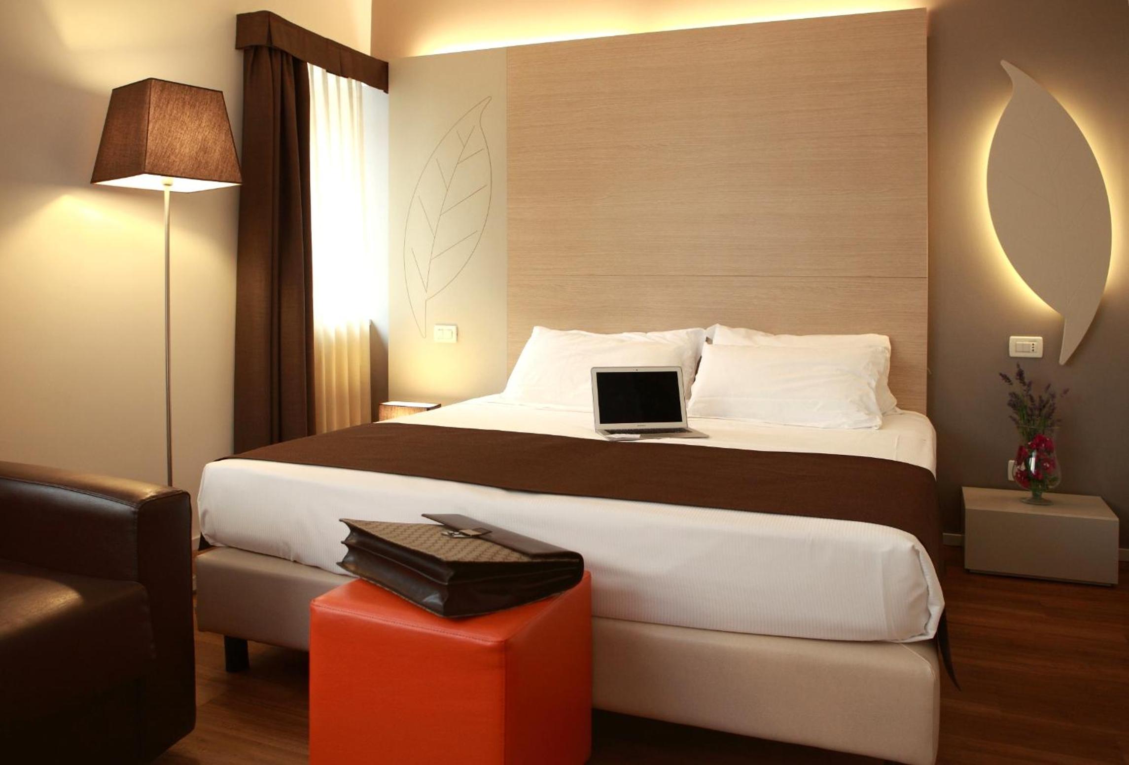 Superior Double or Twin Room - Photo 7