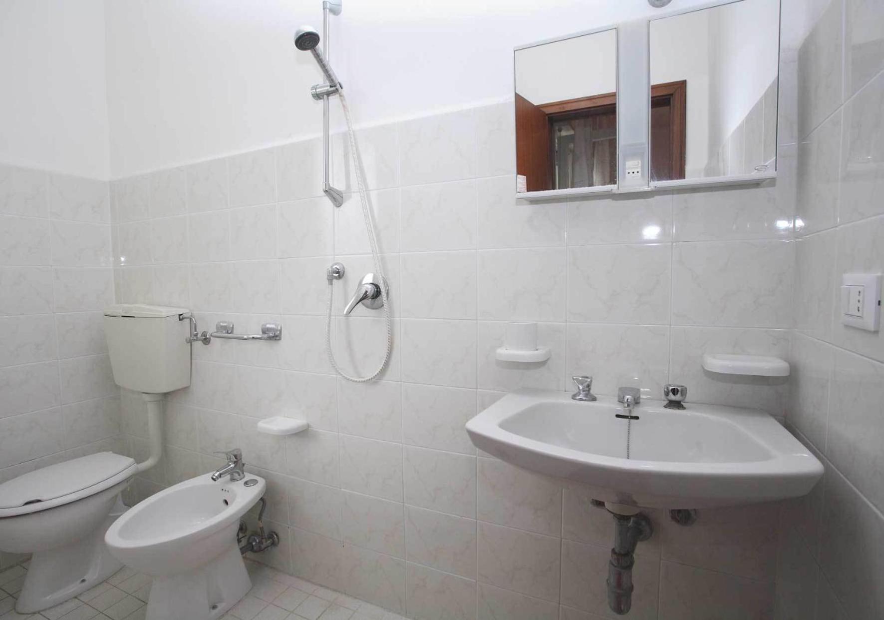One-Bedroom Apartment with Balcony (5 Adults) - Photo 27