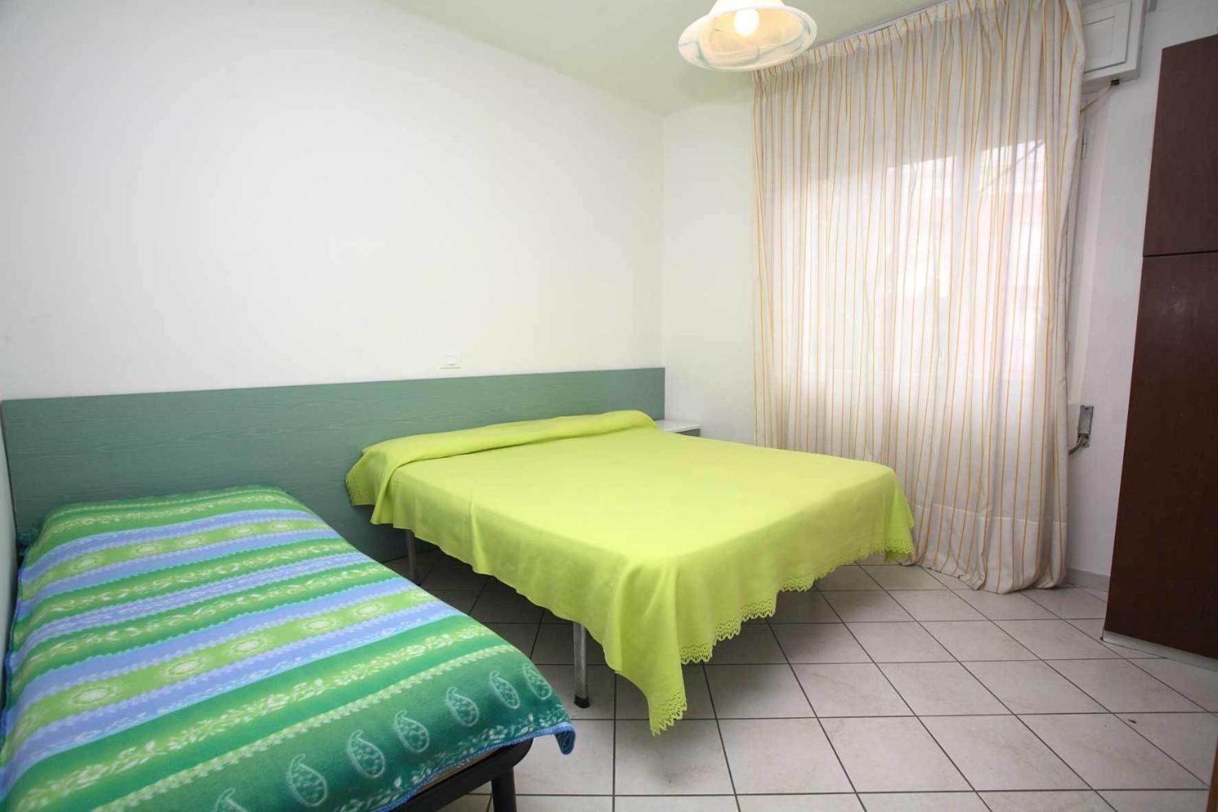 One-Bedroom Apartment with Balcony (5 Adults) - Photo 10