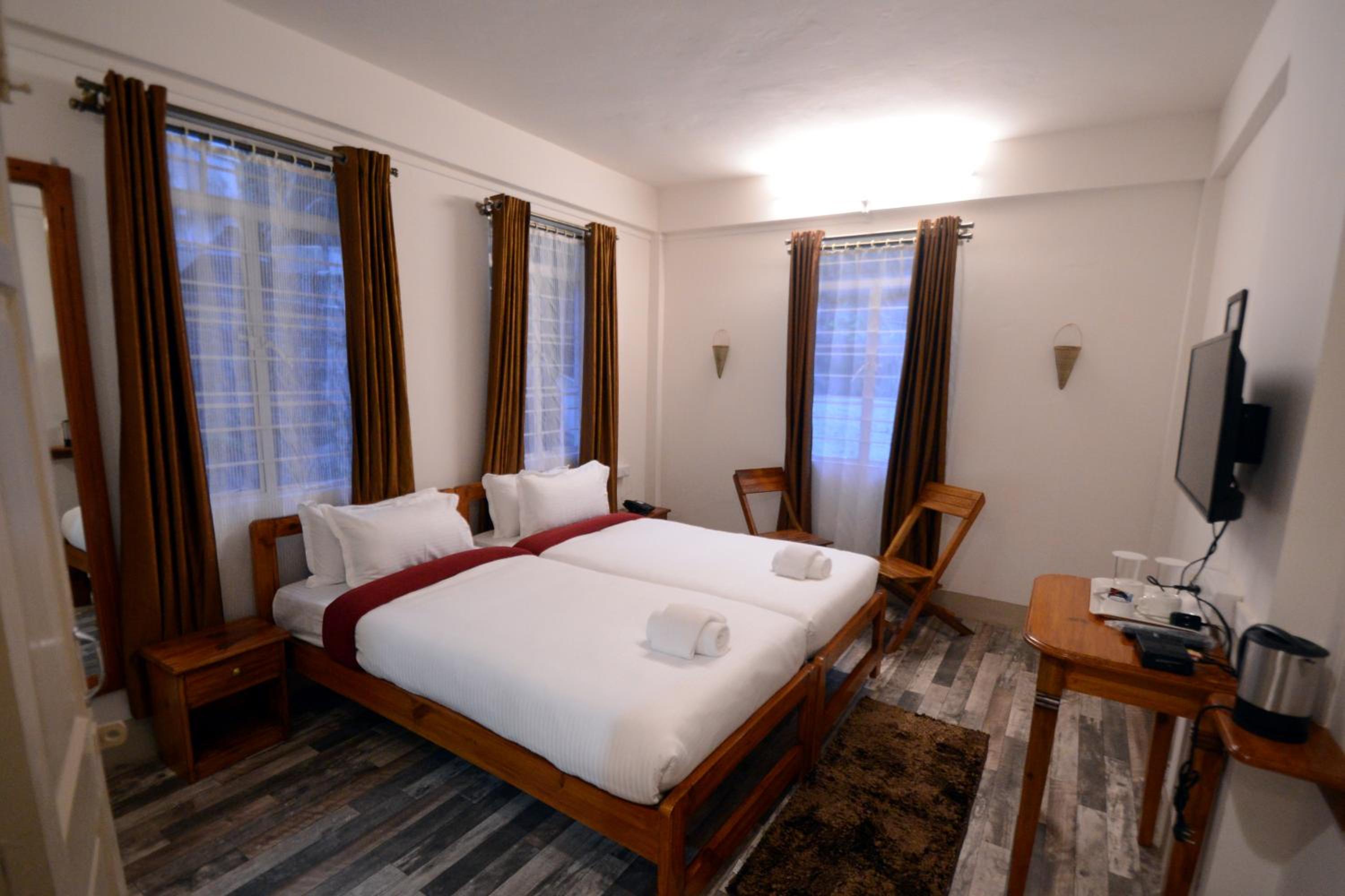 Deluxe Twin Room photo 3