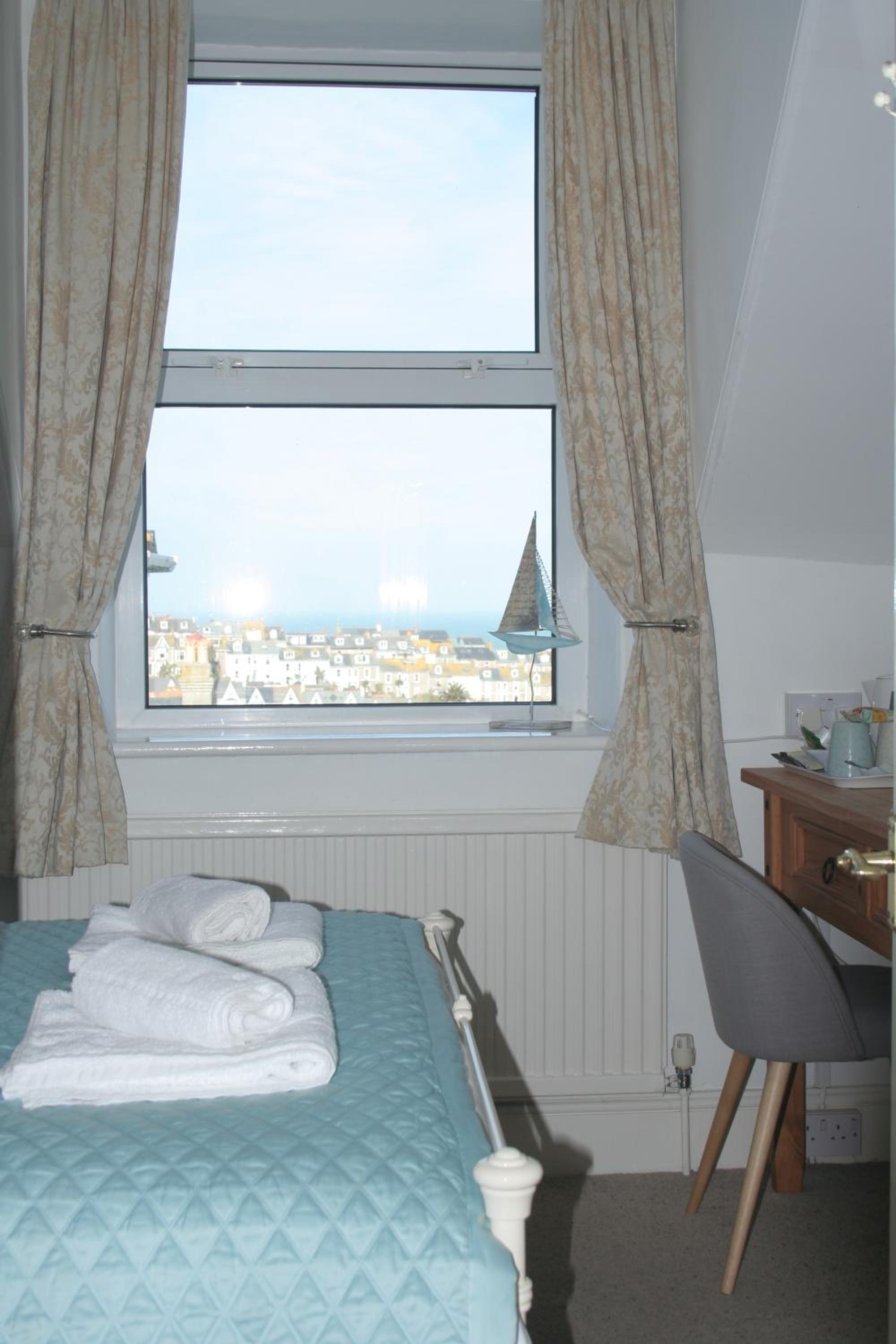 Double Room with Sea View photo 2