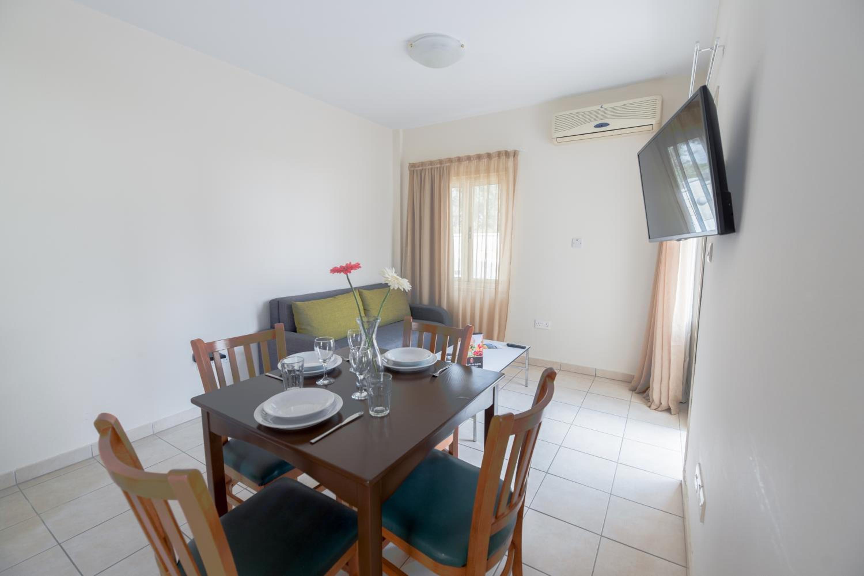 Standard One-Bedroom Apartment photo 3