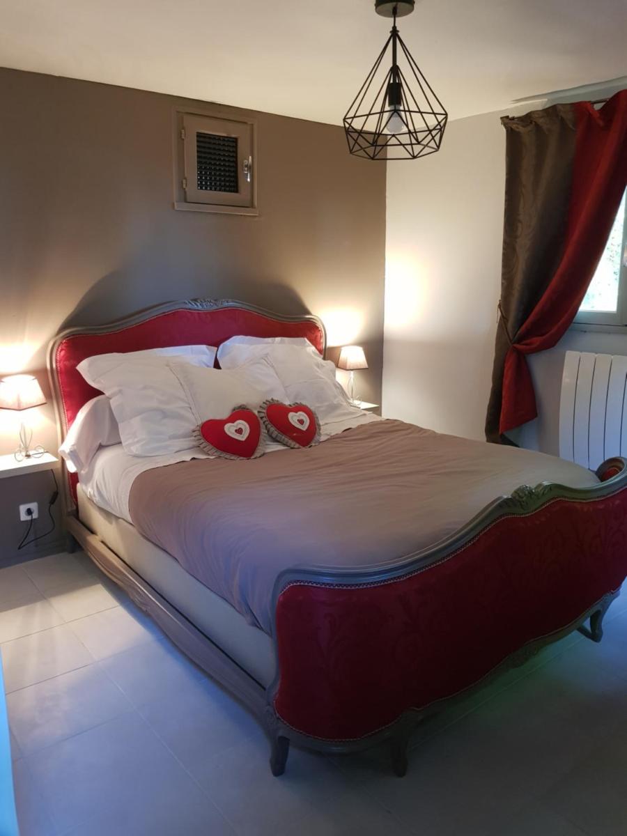 Deluxe Double Room with Shower