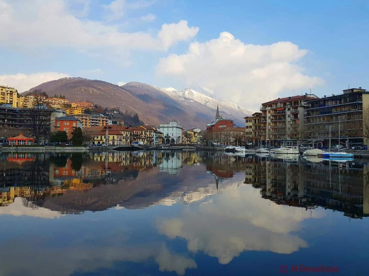 One-Bedroom Apartment with Lake View photo 3
