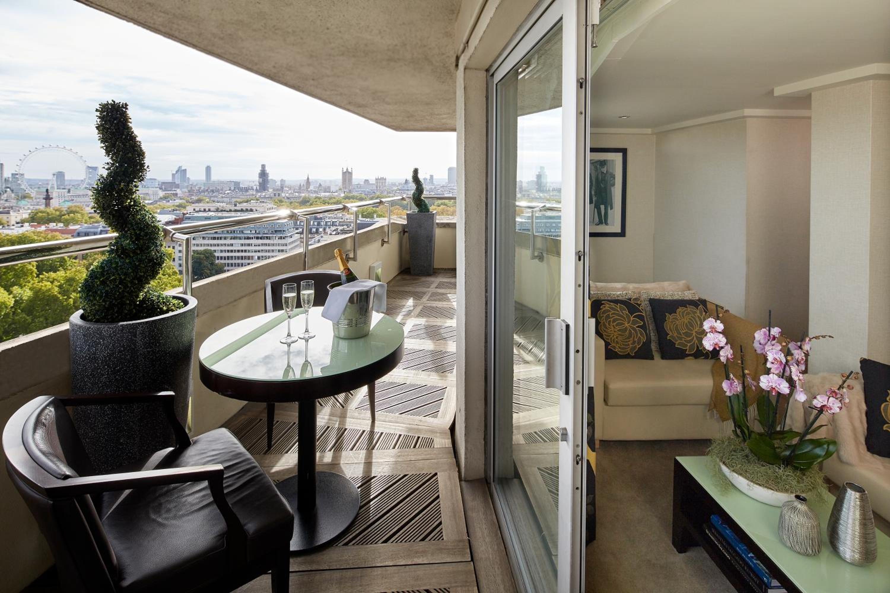 Penthouse Suite photo 2