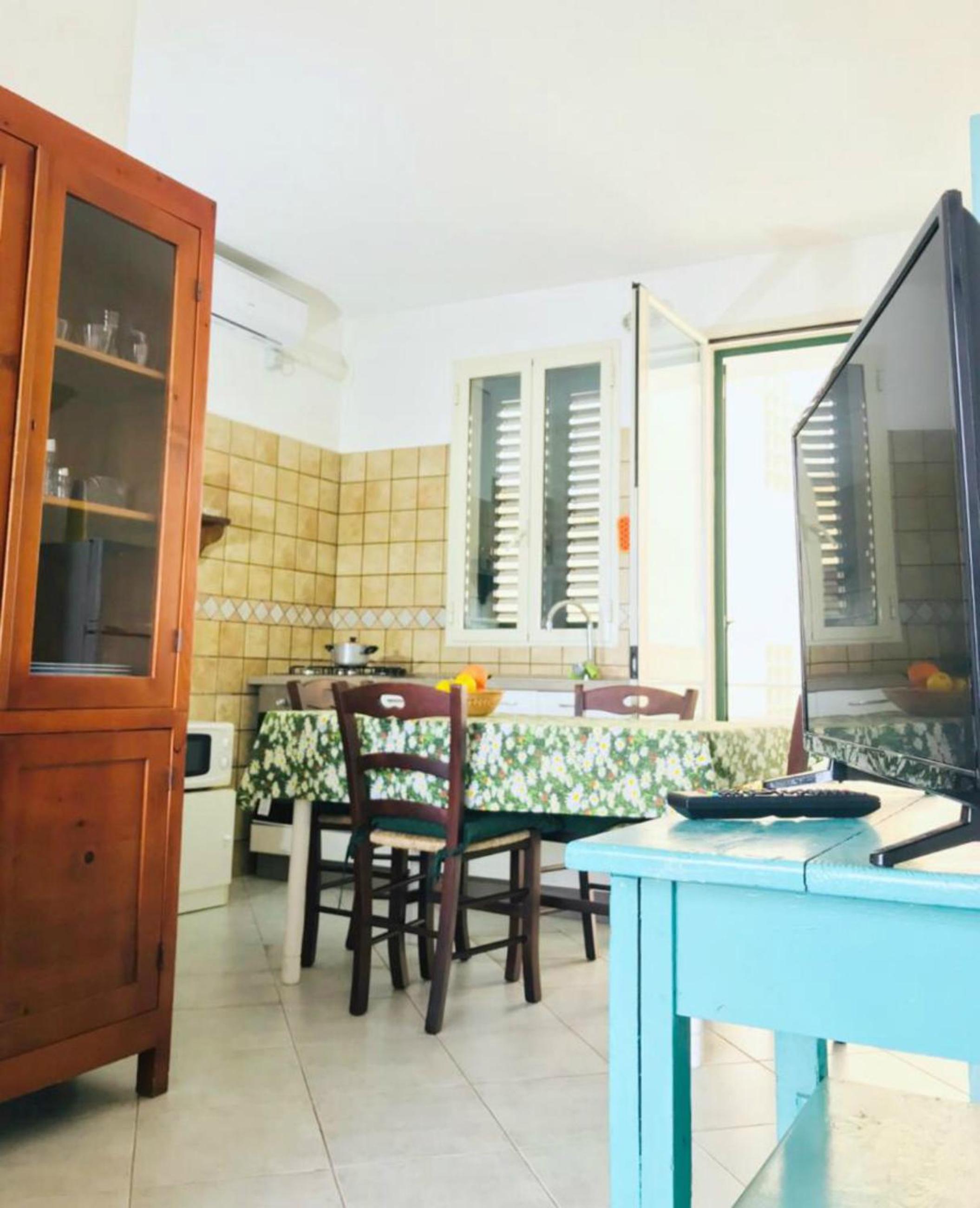 Apartment with Garden photo 3
