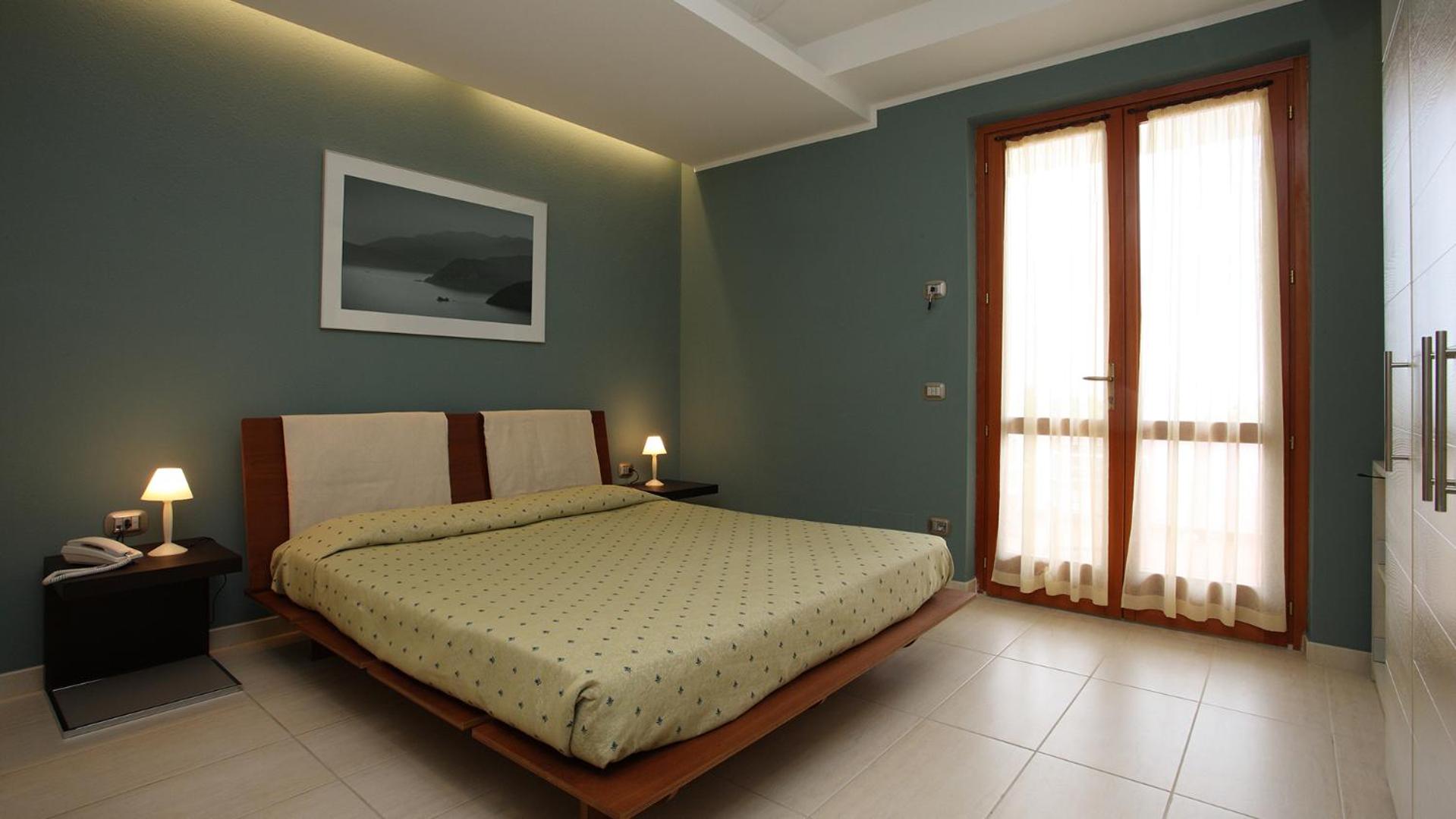 Double Room - Photo 3