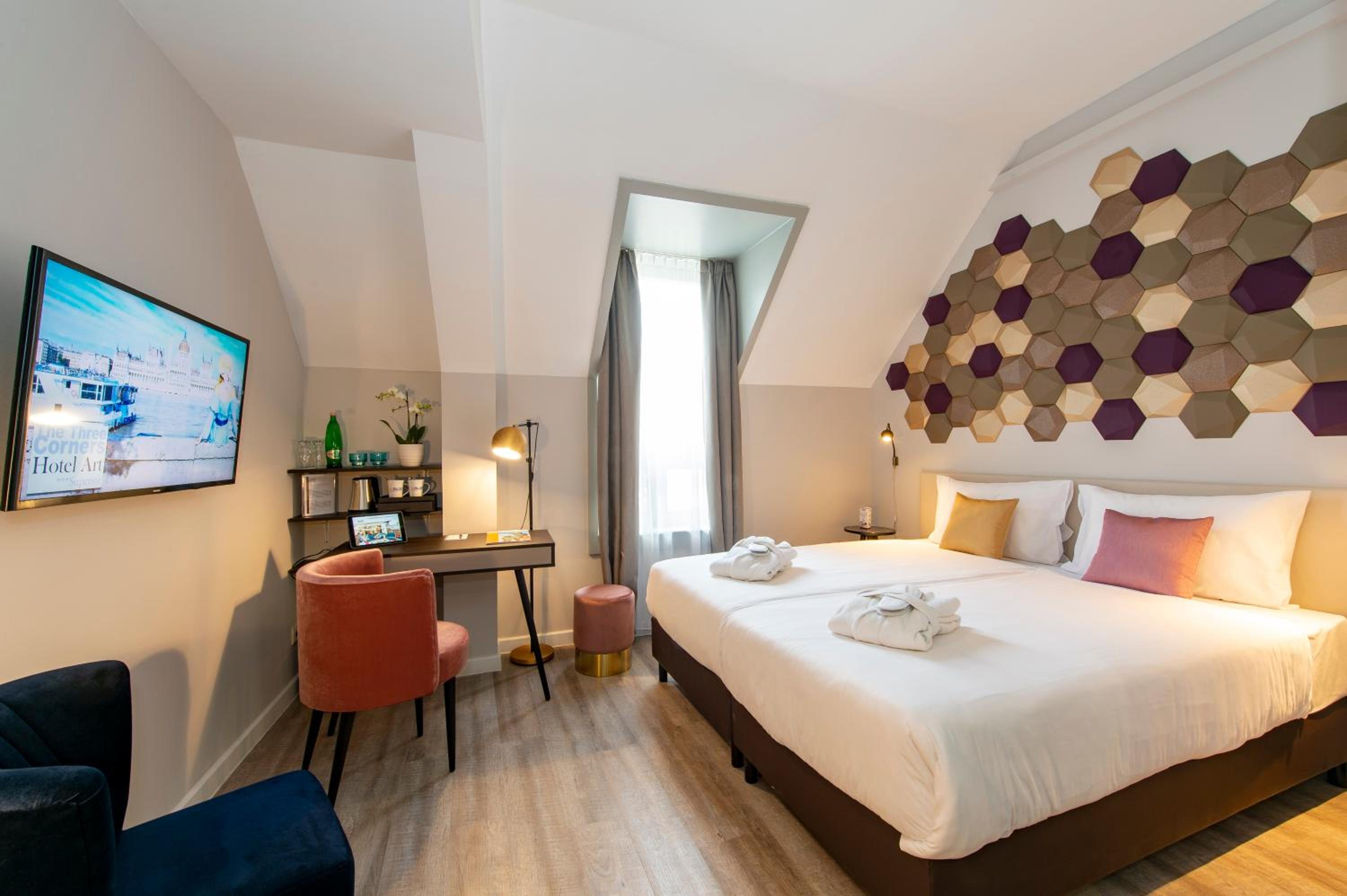 Premium Double Room - Photo 3
