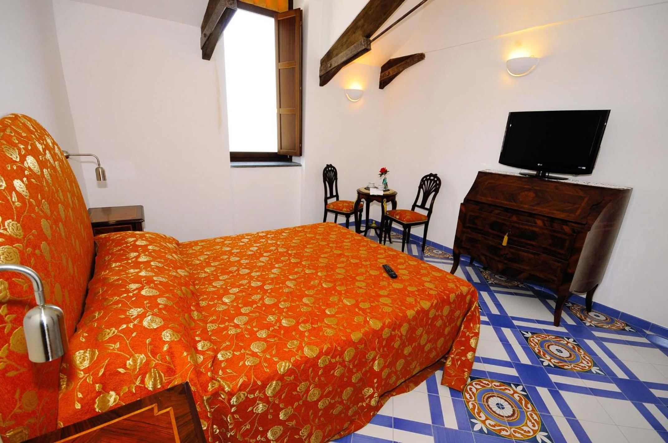 Double Room with Sea View - Photo 6