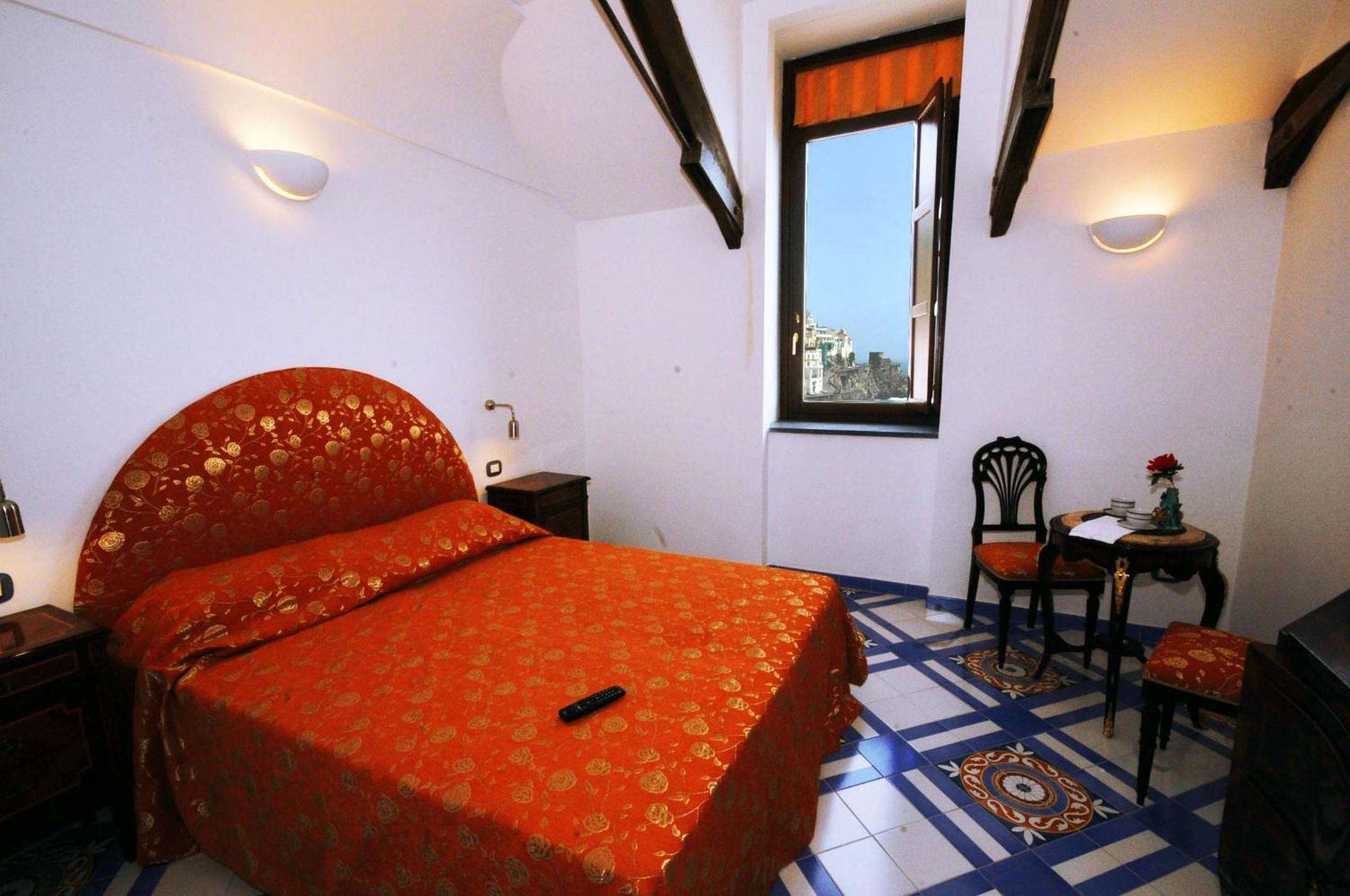 Double Room with Sea View - Photo 7