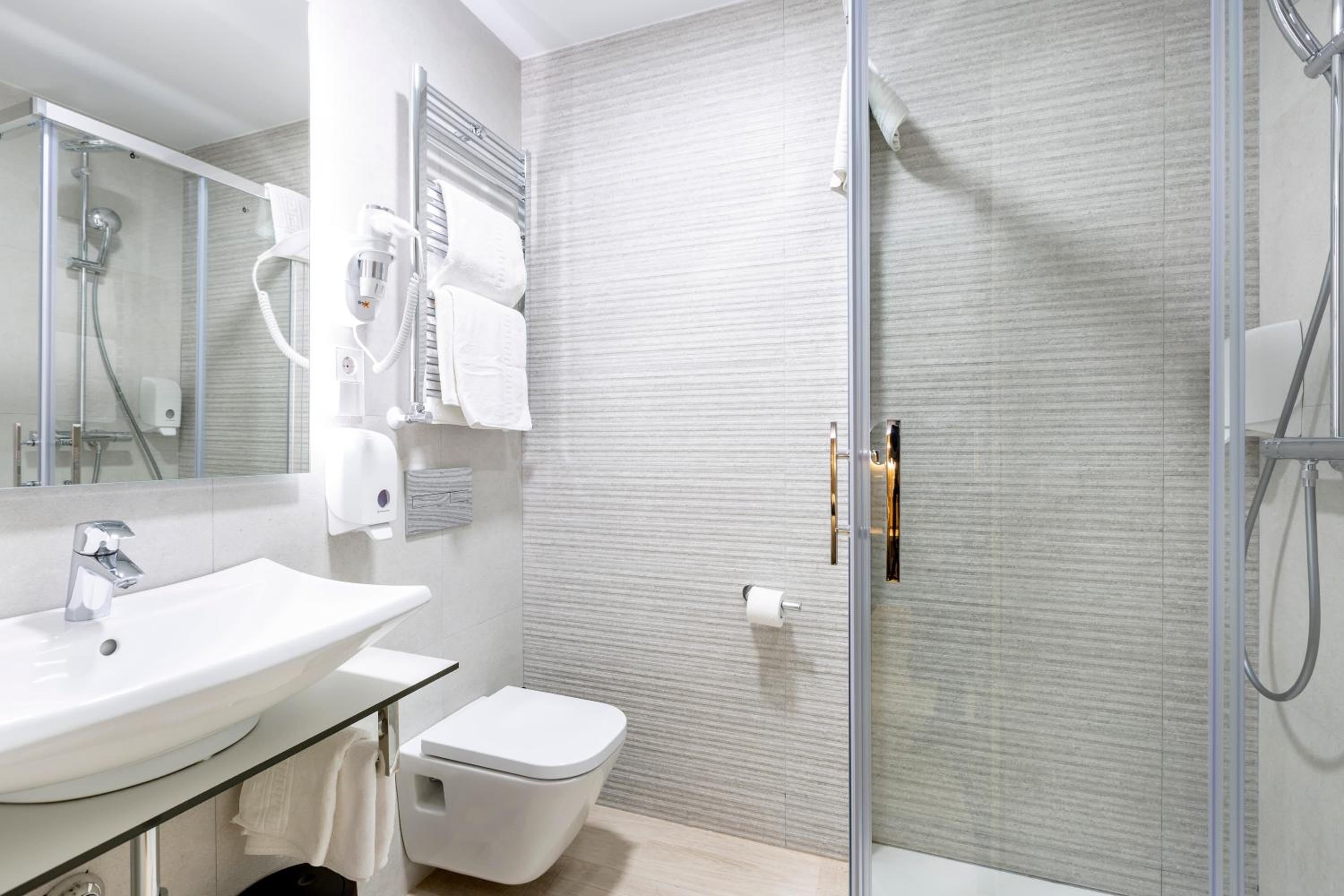 Triple Room - Photo 2