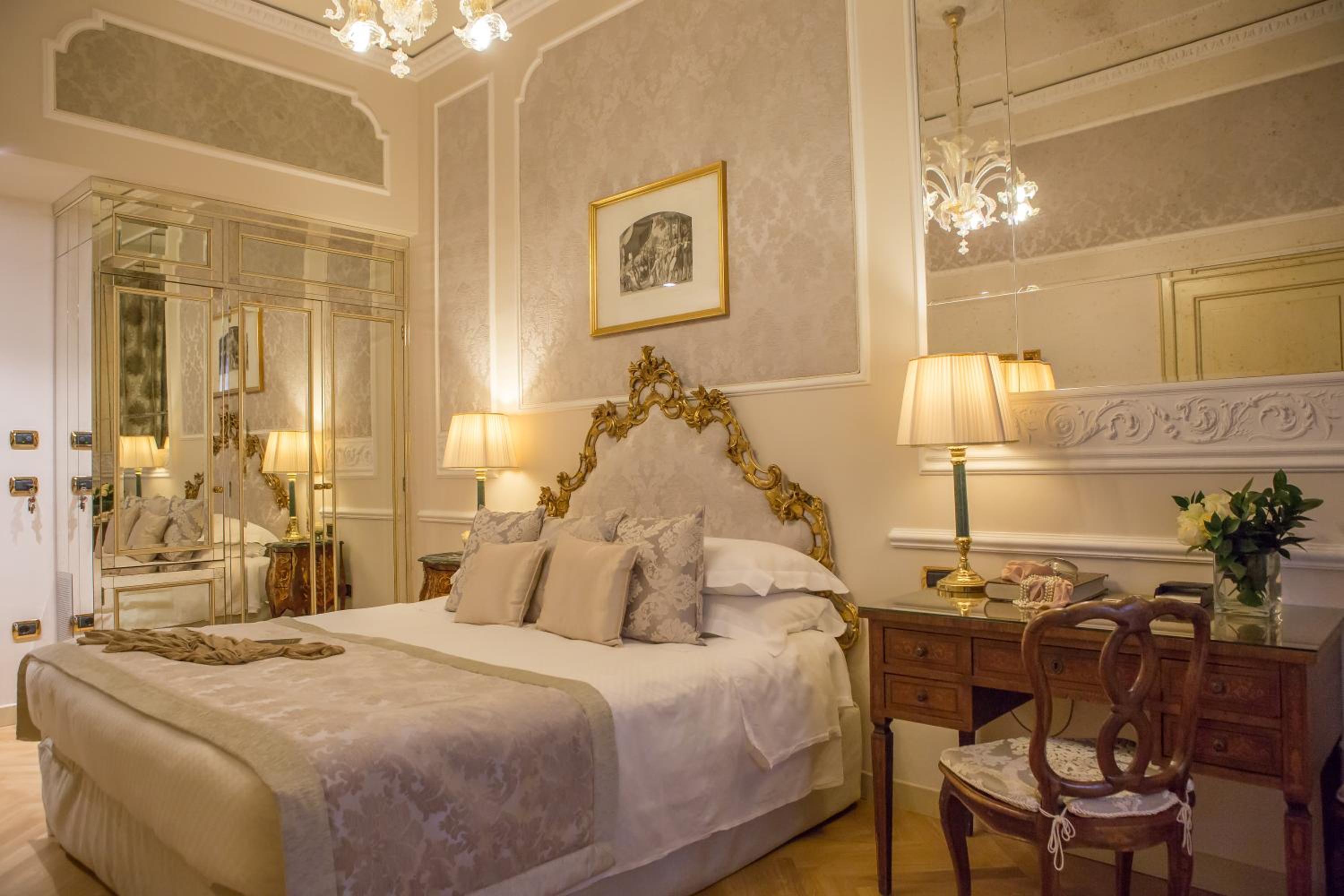 Deluxe Double Room - Photo 4