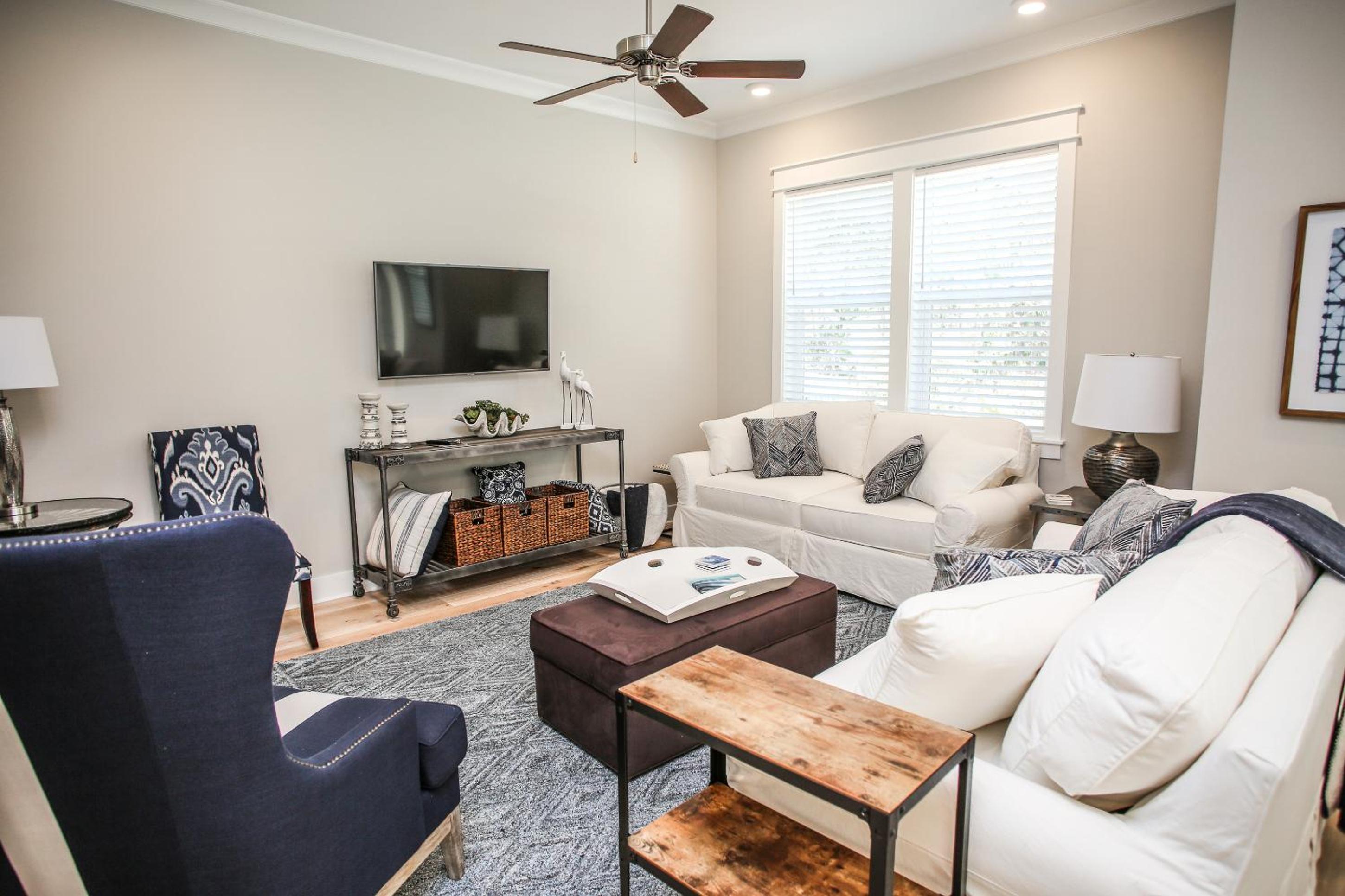 Three-Bedroom Townhouse – Joy Found photo 1