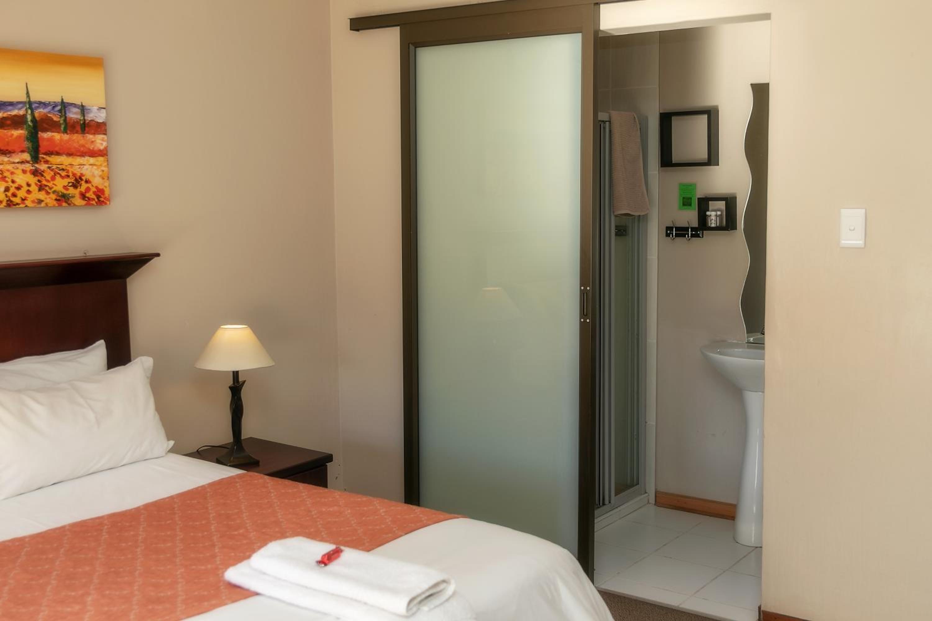  Double Room - Photo 3