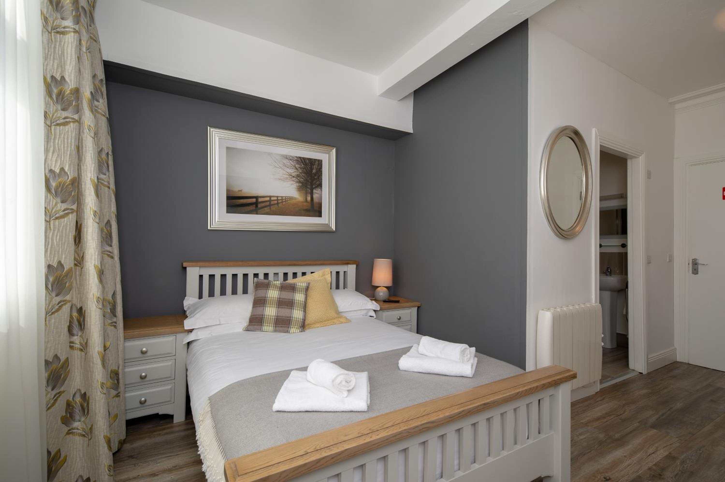 Double Room - Photo 2