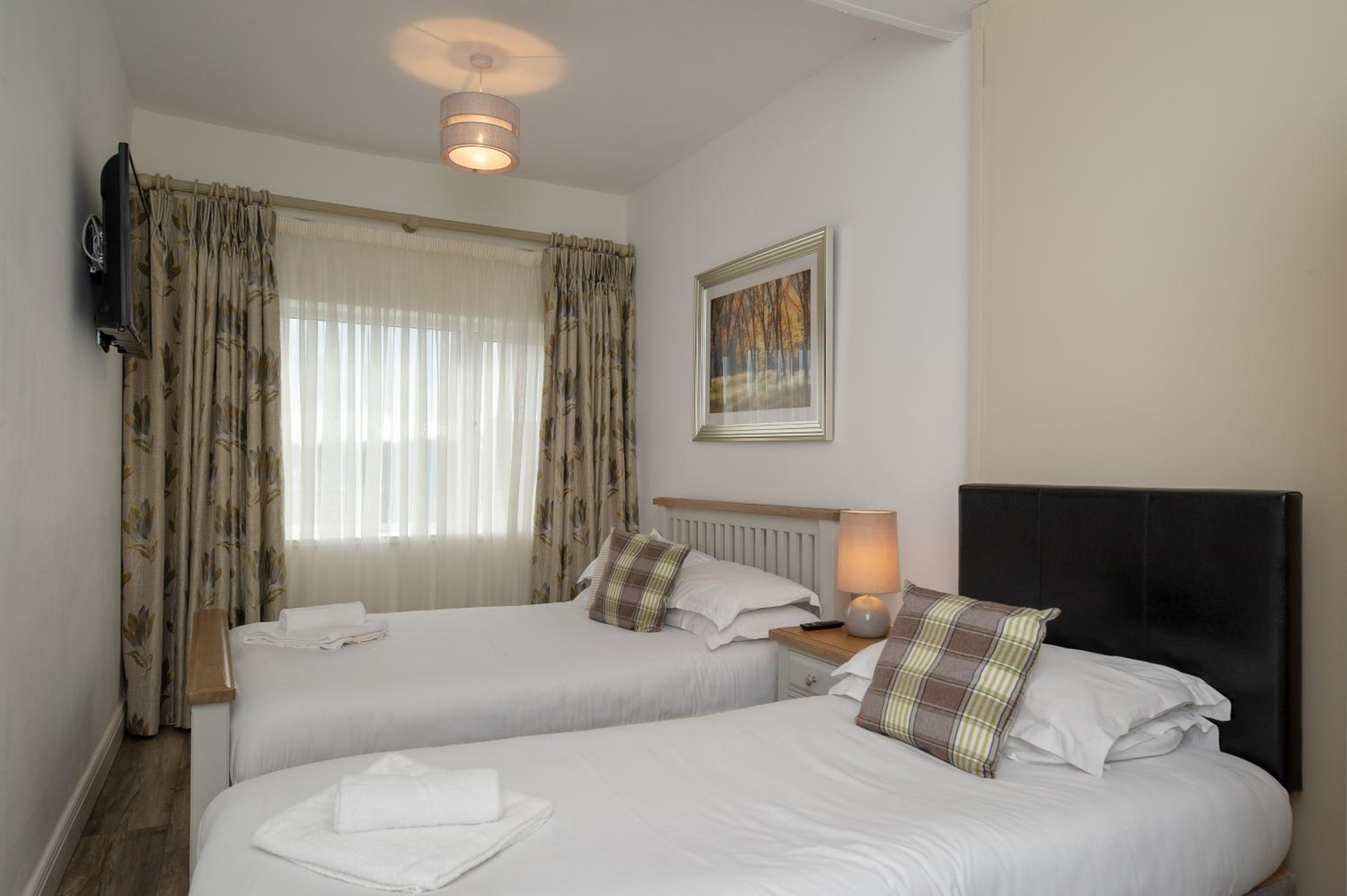 Double Room - Photo 3