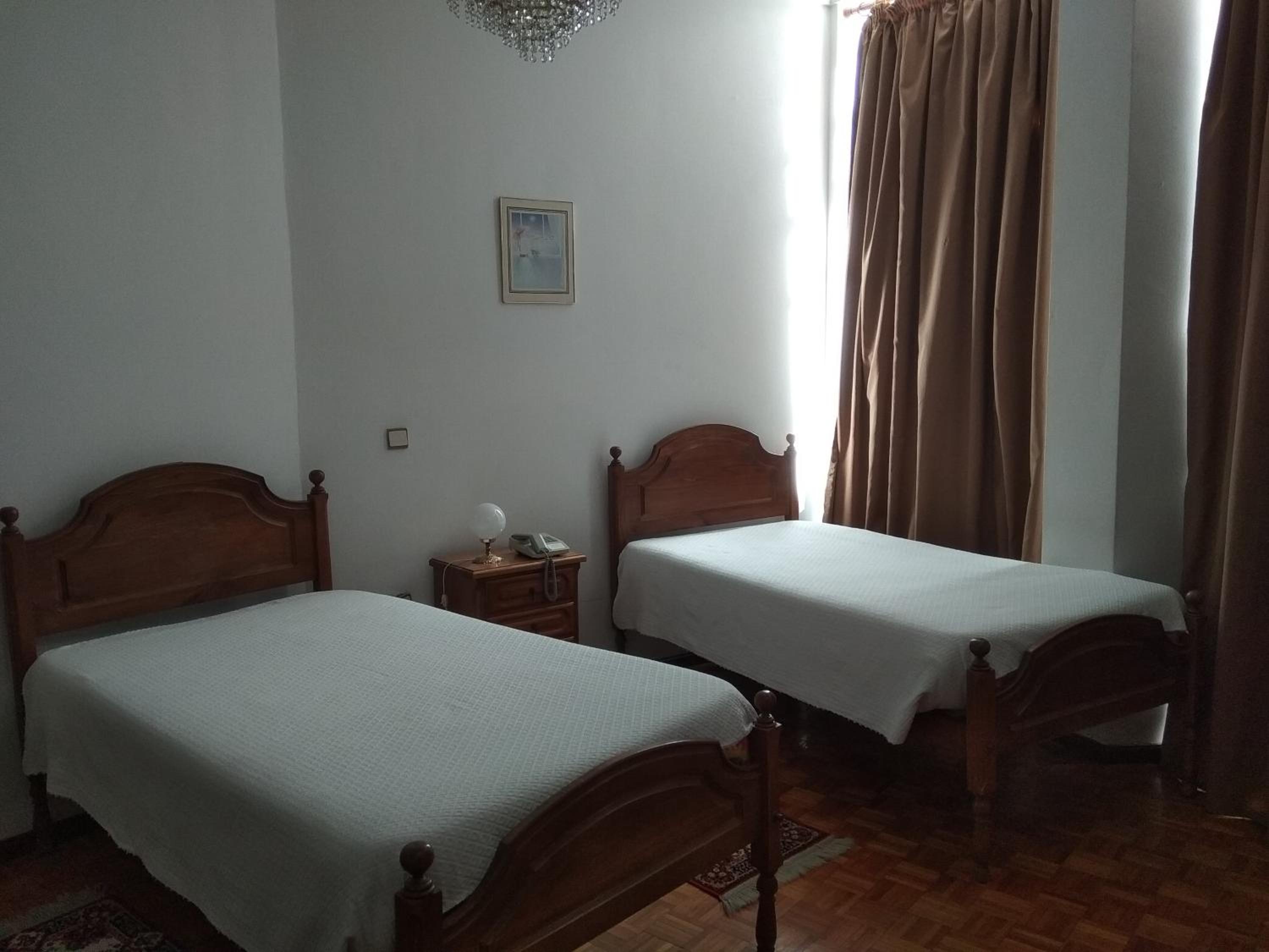 Double or Twin Room - Photo 2