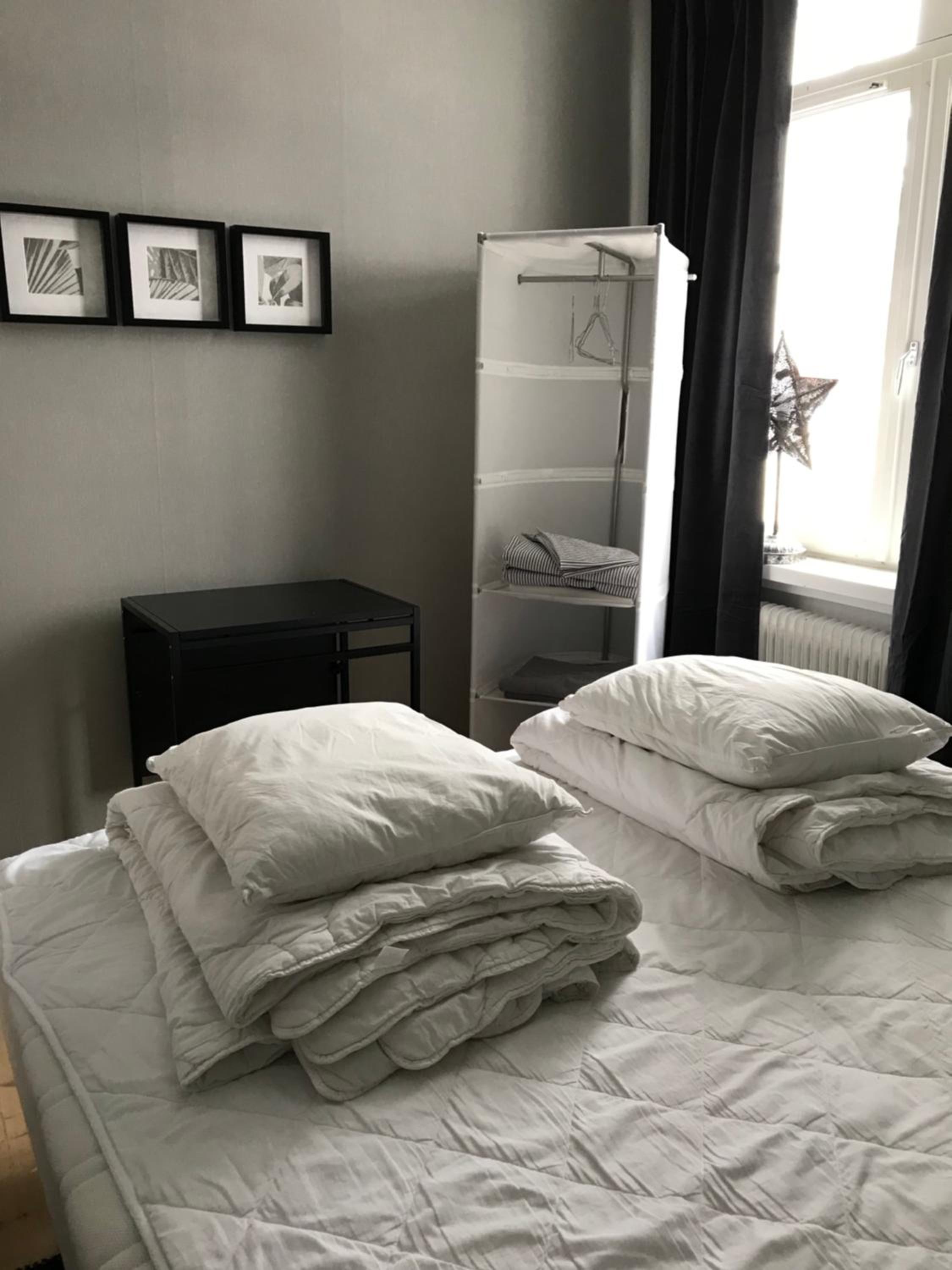 Twin Room with Shared Bathroom photo 3