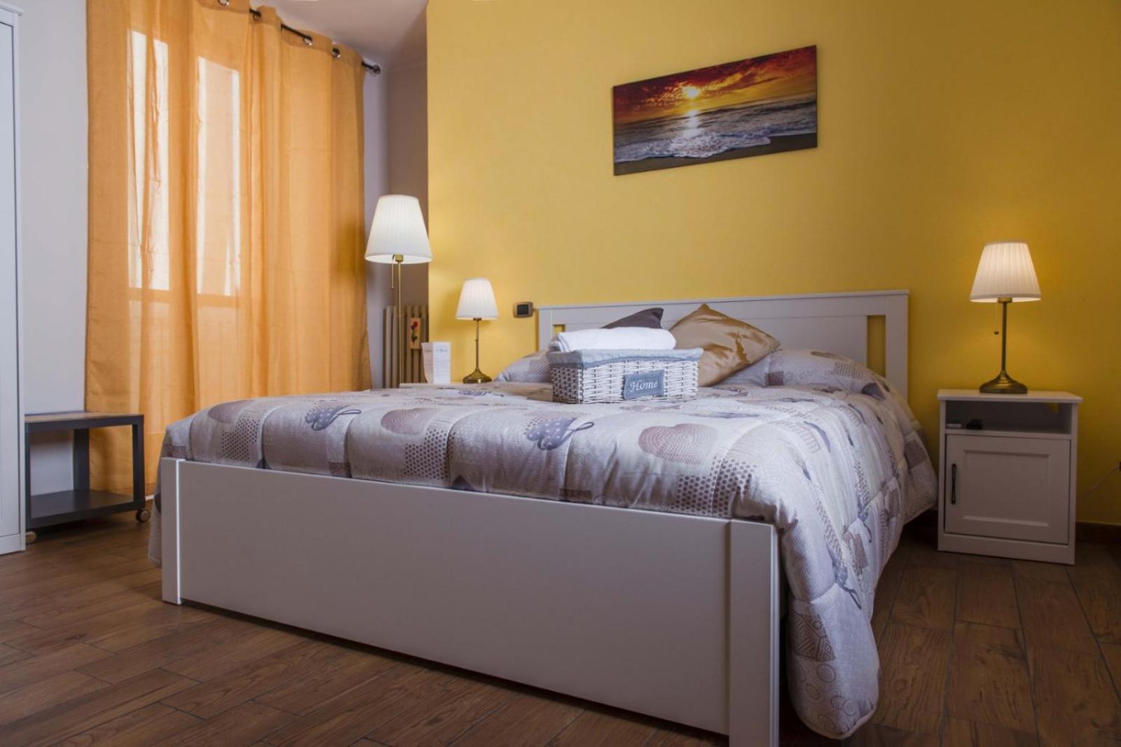 Double Room with Private Bathroom - Photo 1