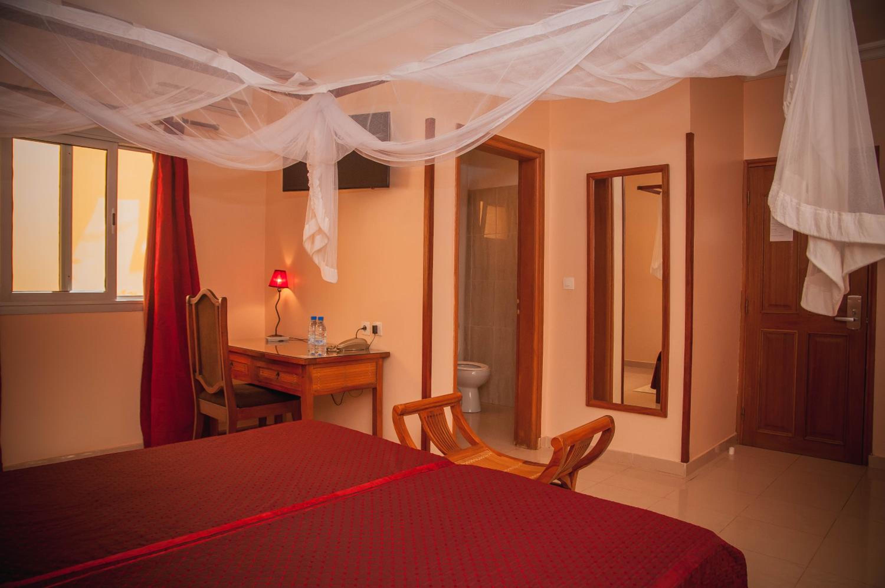 Deluxe Double or Twin Room with Balcony photo 3