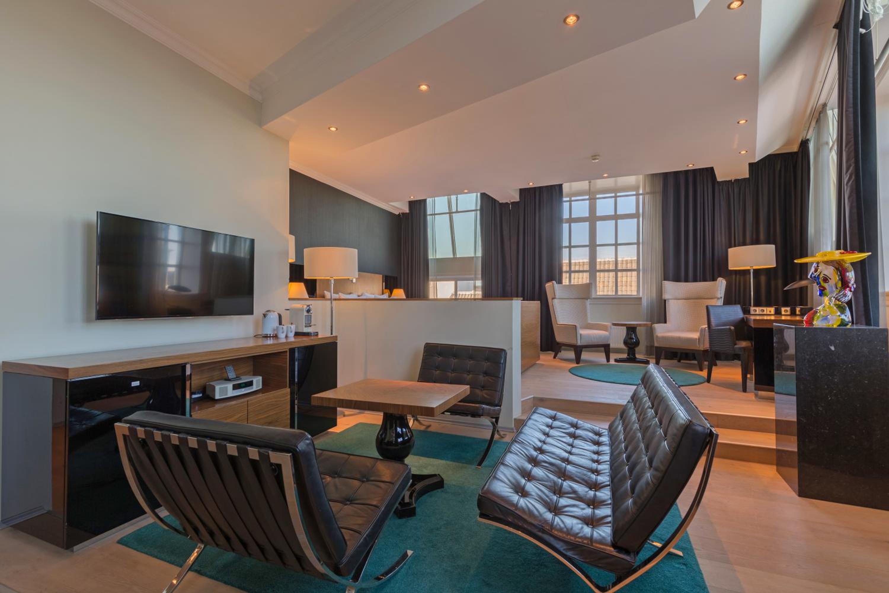 New Amsterdam Suite with Canal View - Photo 6