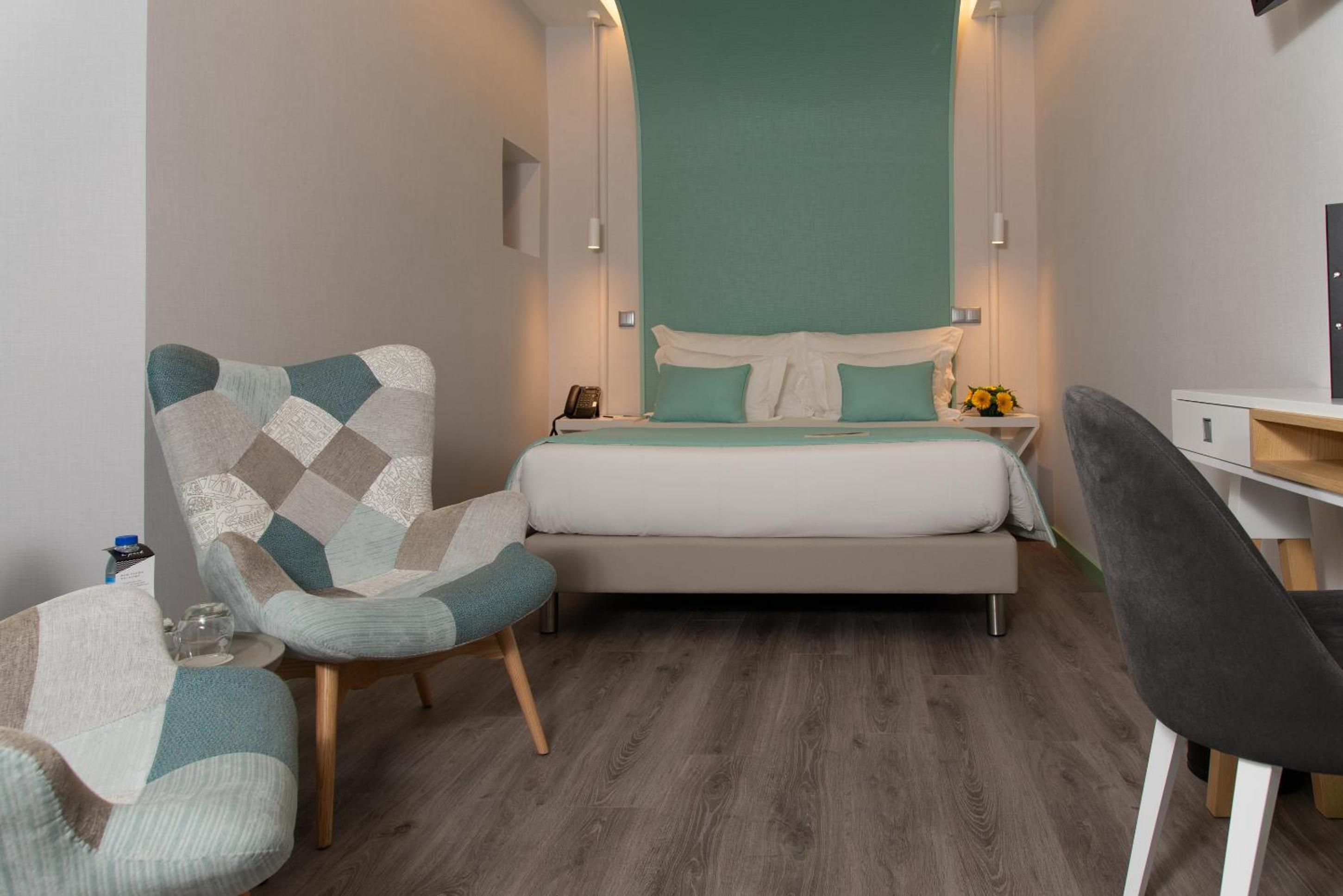 Available room